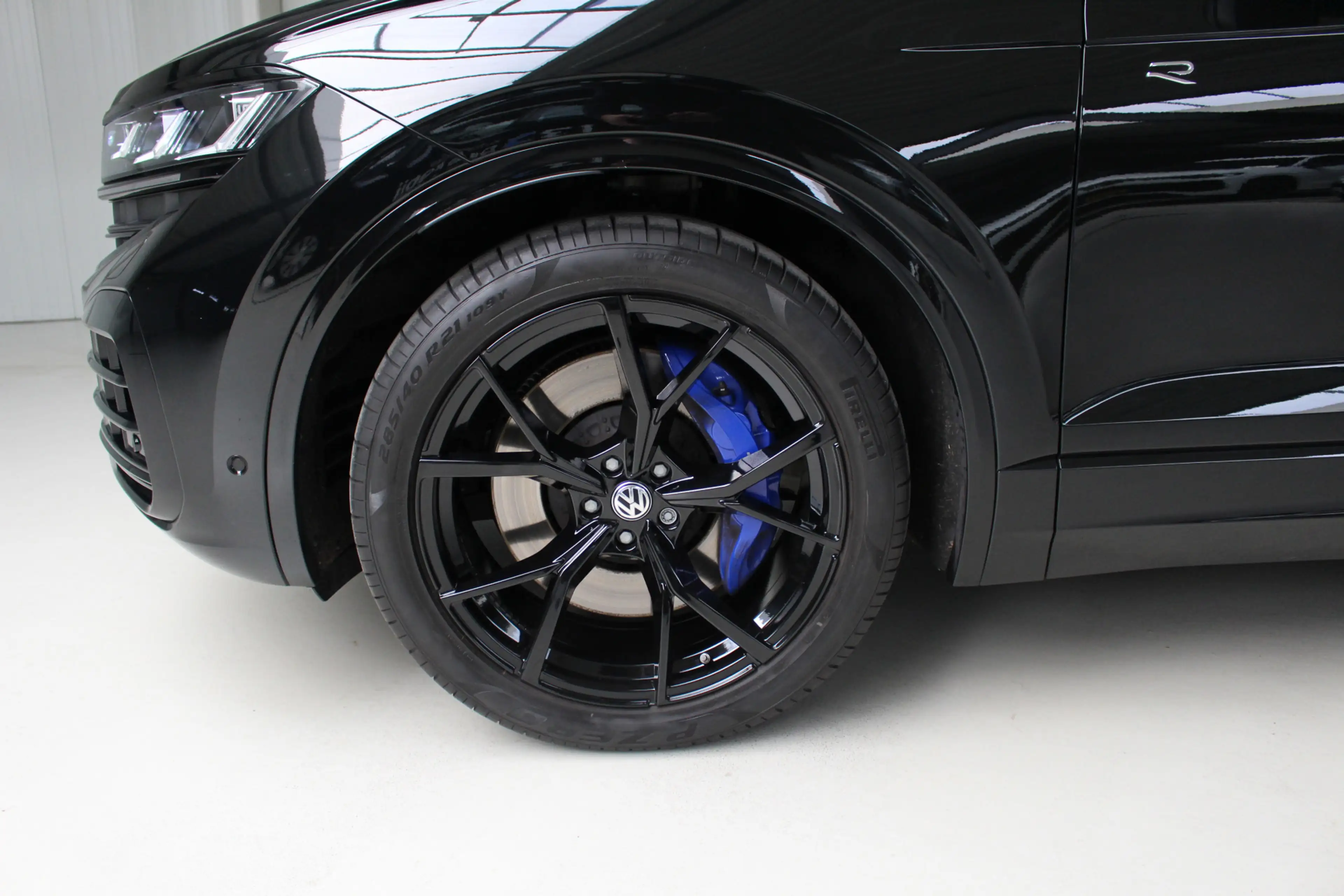 Volkswagen Touareg 3.0 TSi R 4-Motion 462 PK | Panoramadak | Head-Up — photo 4