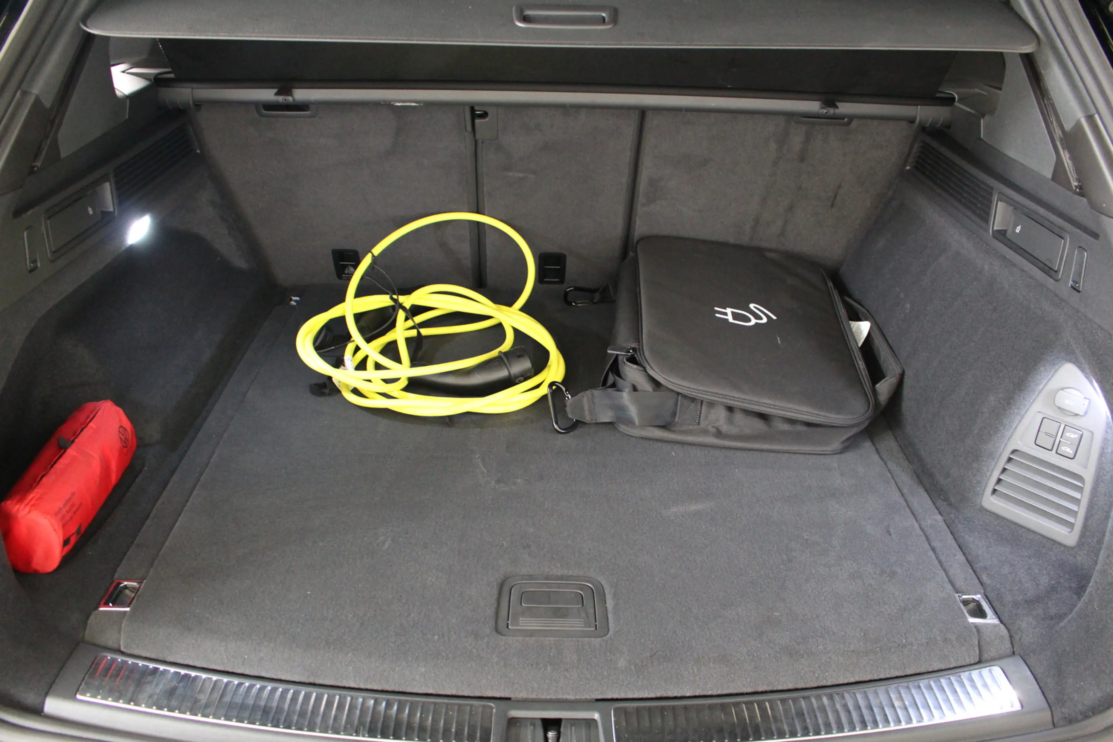 Volkswagen Touareg 3.0 TSi R 4-Motion 462 PK | Panoramadak | Head-Up — photo 6