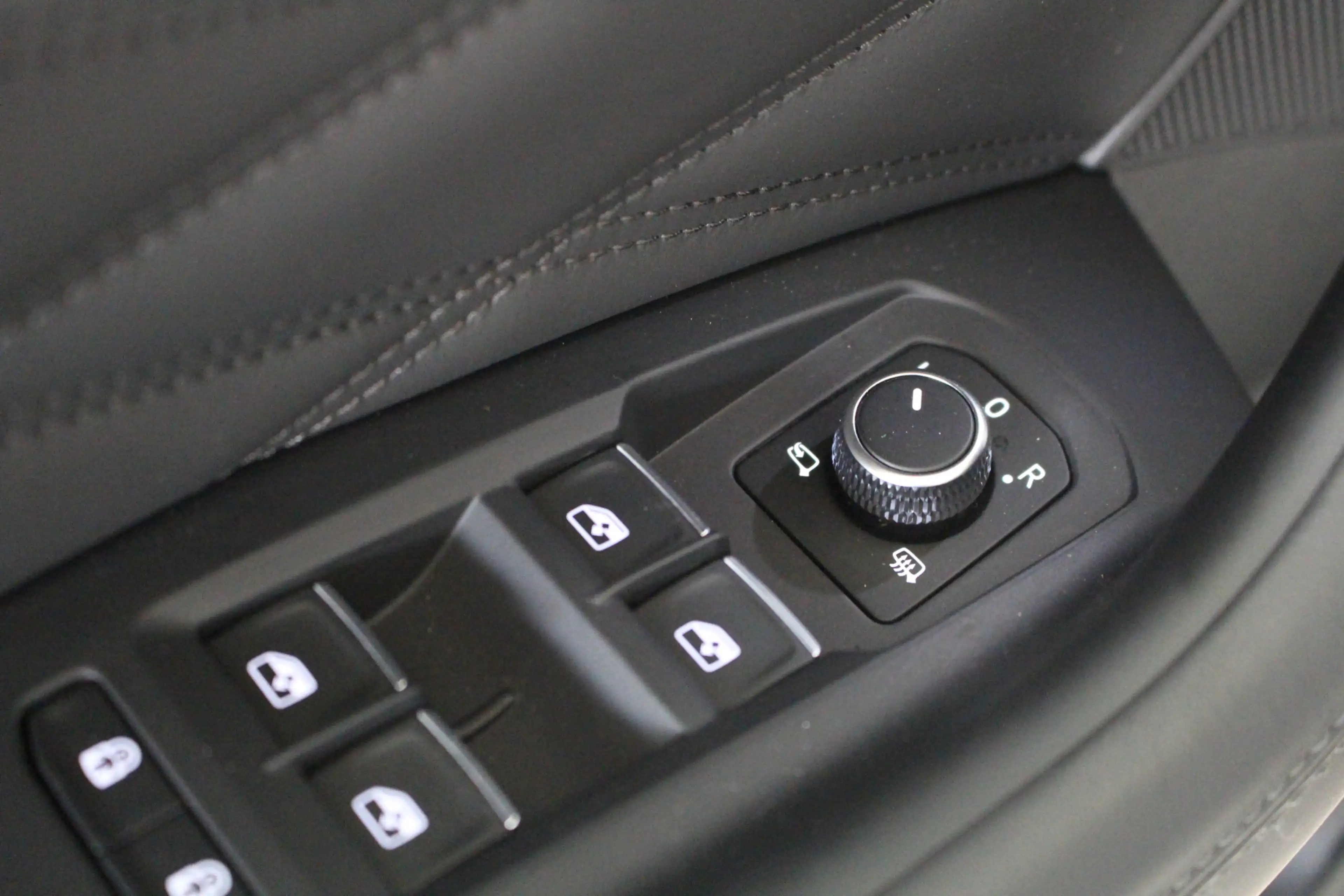 Volkswagen Touareg 3.0 TSi R 4-Motion 462 PK | Panoramadak | Head-Up — photo 15