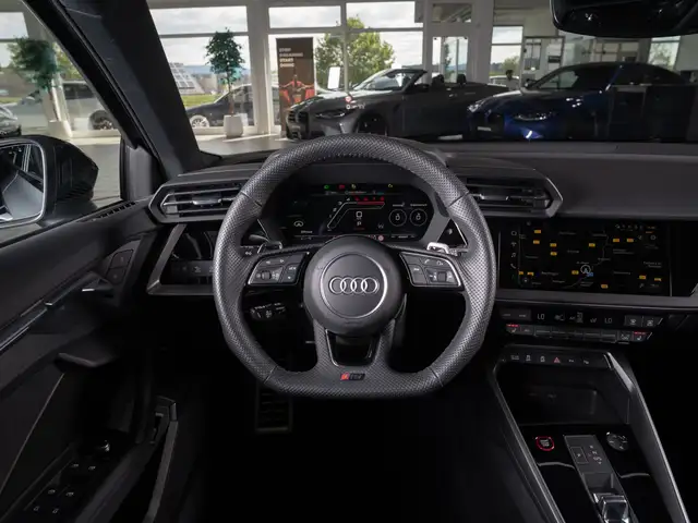 Audi RS3 view 11