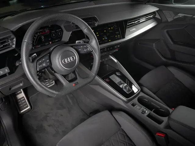 Audi RS3 view 9