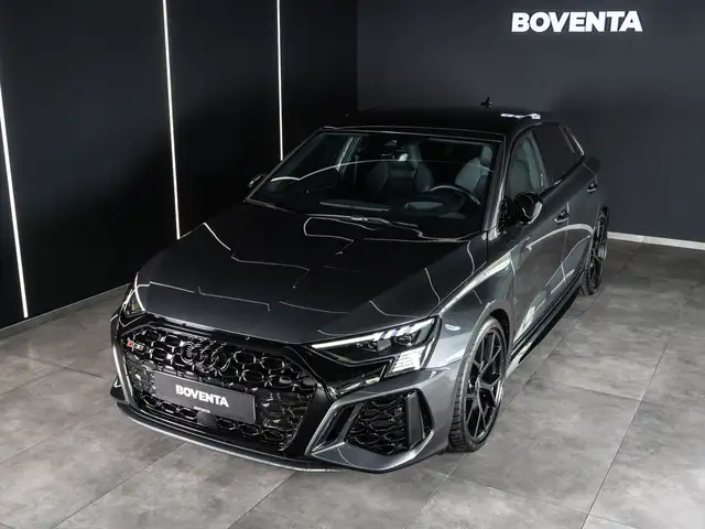 Audi RS3 view 3