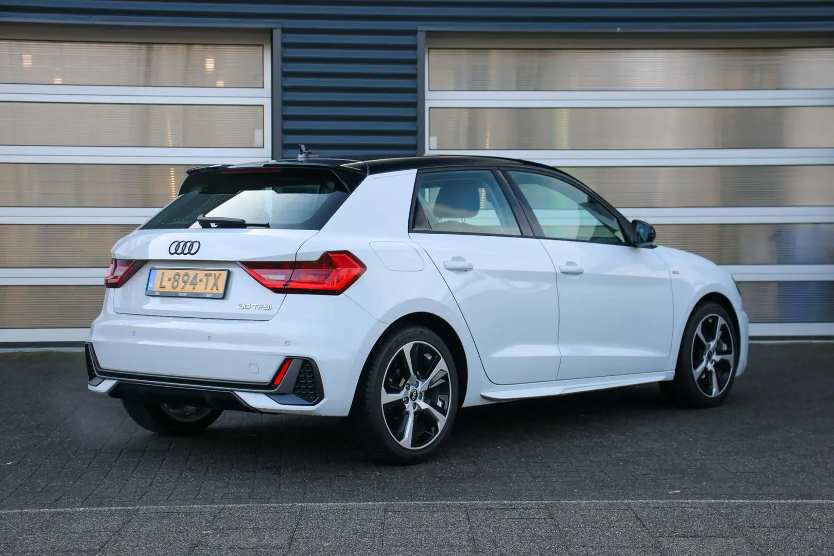 Audi A1 Sportback 30 TFSI 110pk Pro Line S | LED Koplampen Blanc - 2