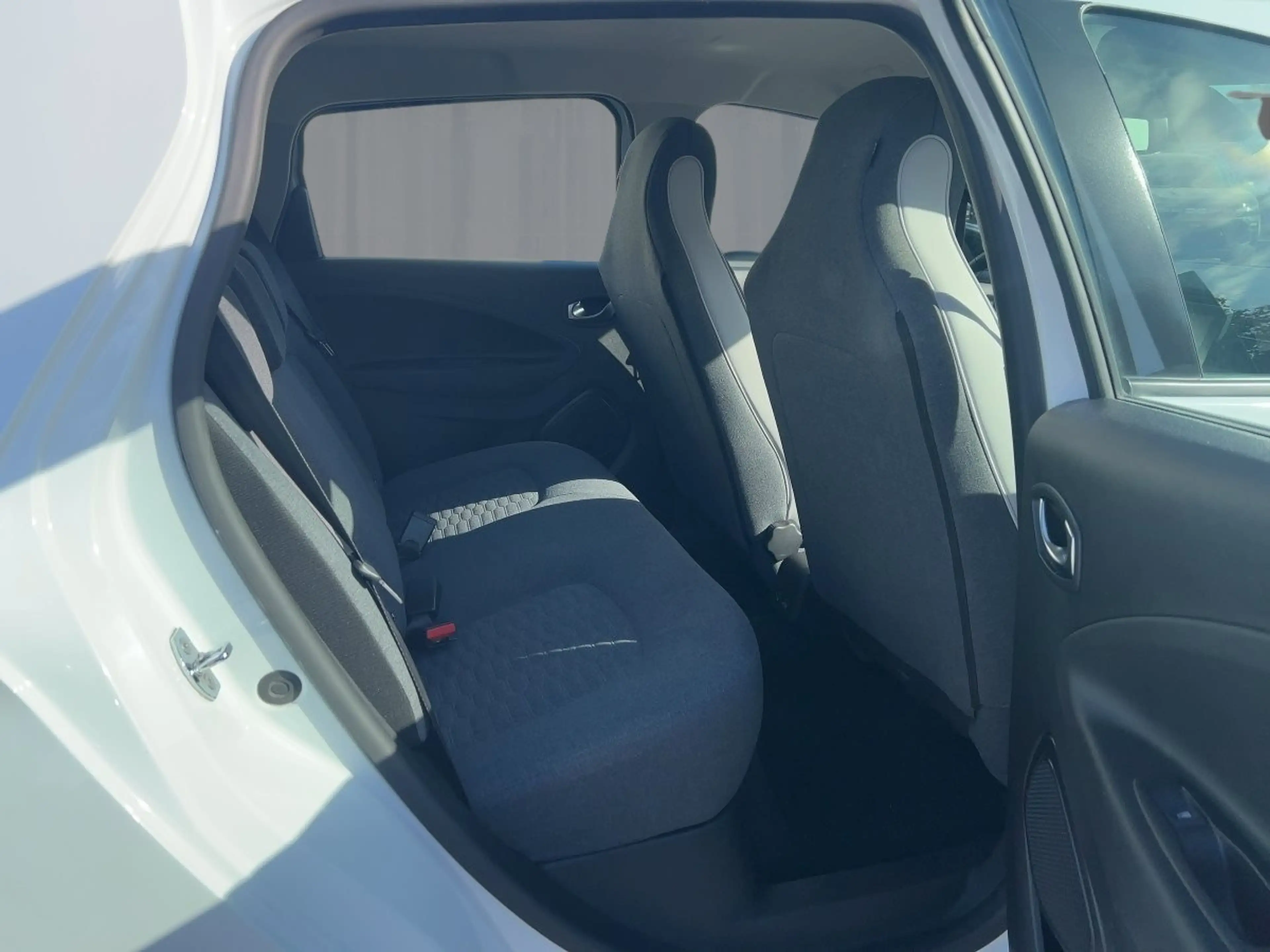 Renault ZOE EVOLUTION ZE50 135 CCS/Winter-Paket — photo 9