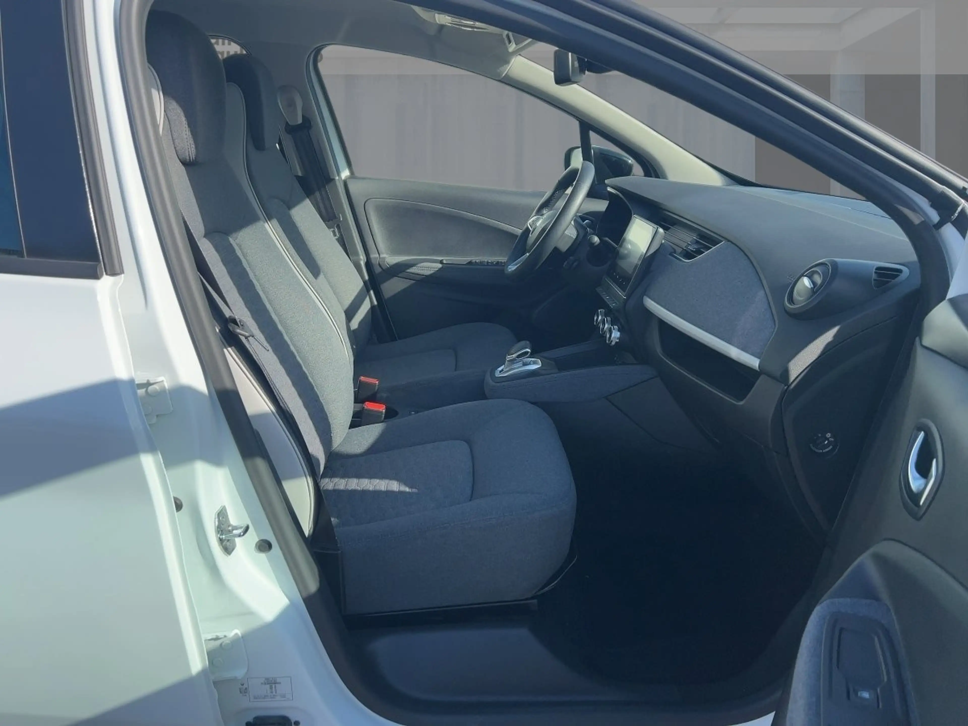 Renault ZOE EVOLUTION ZE50 135 CCS/Winter-Paket — photo 8