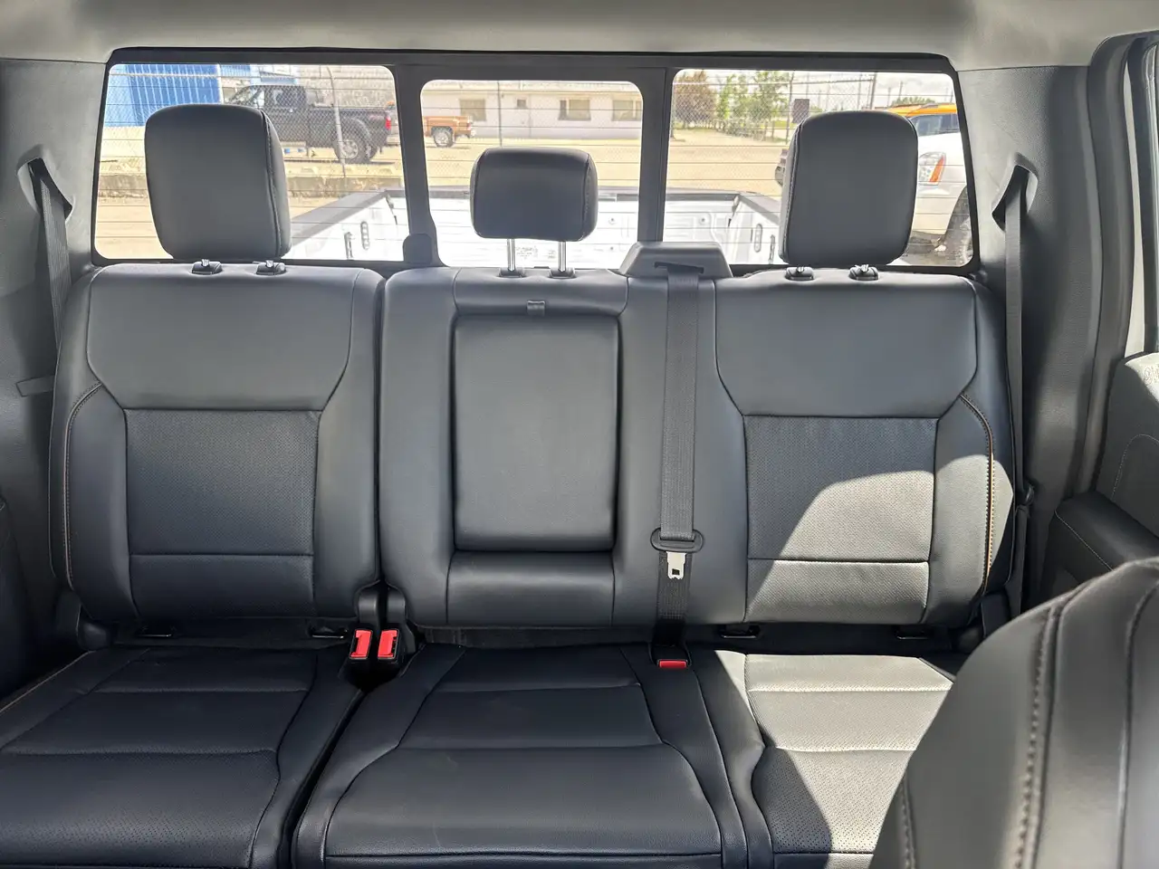 Ford F 350 снимка Ford F 350