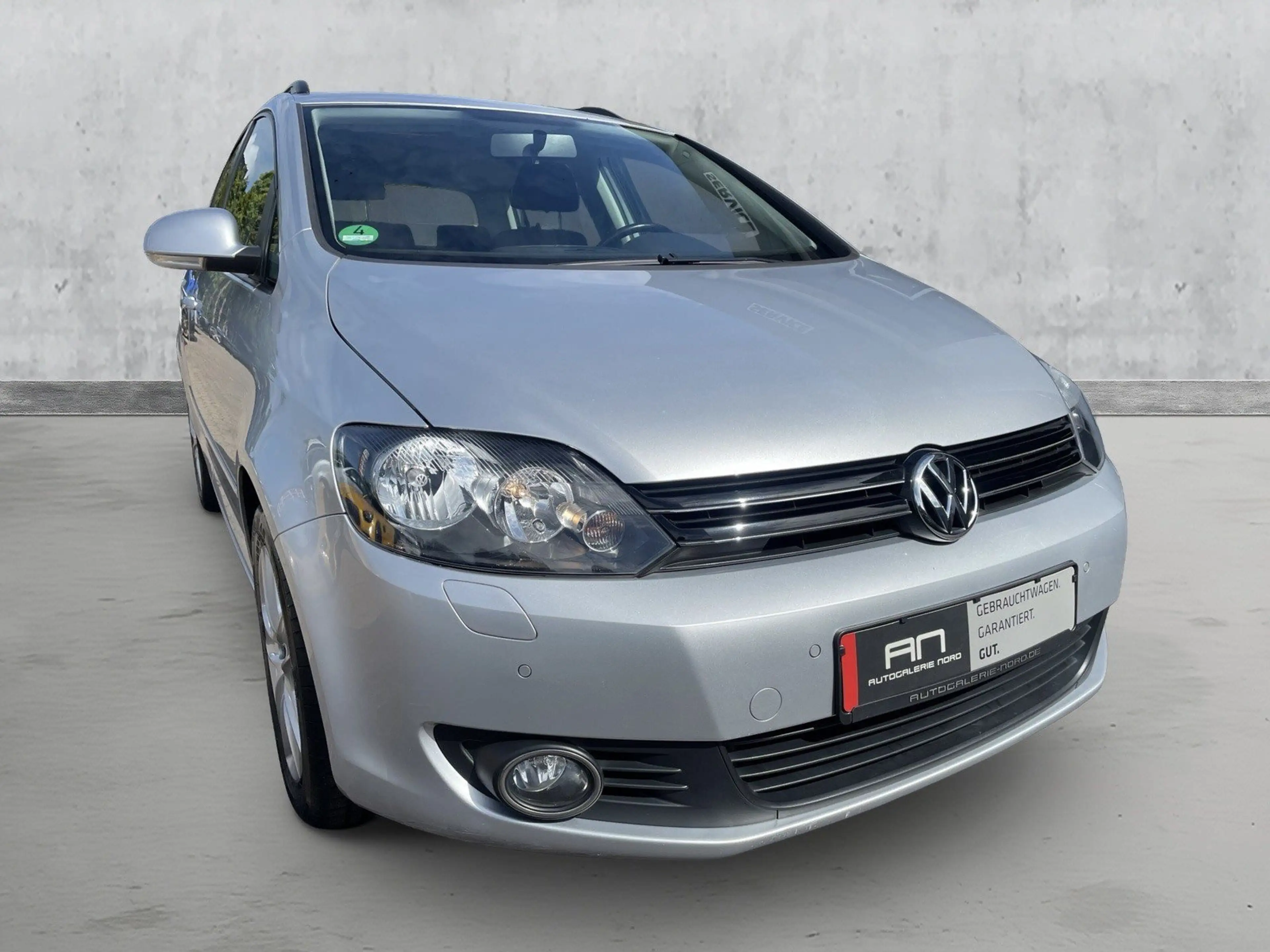 Volkswagen Golf Plus VI Comfortline 1.Hand+Sitzheiz+Klimaronic+PDC+AHK — photo 6