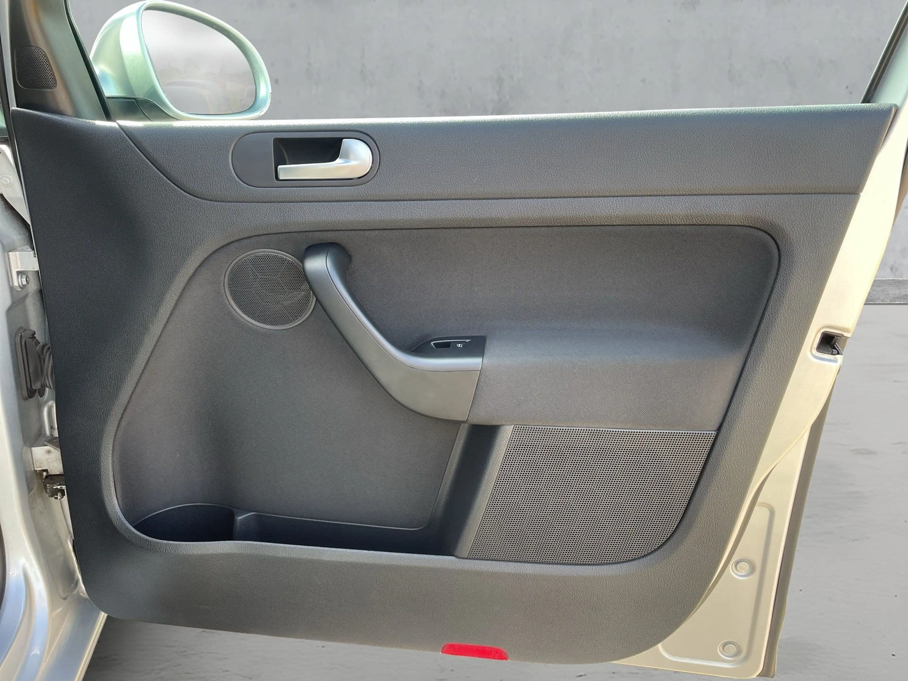 Volkswagen Golf Plus VI Comfortline 1.Hand+Sitzheiz+Klimaronic+PDC+AHK — photo 15