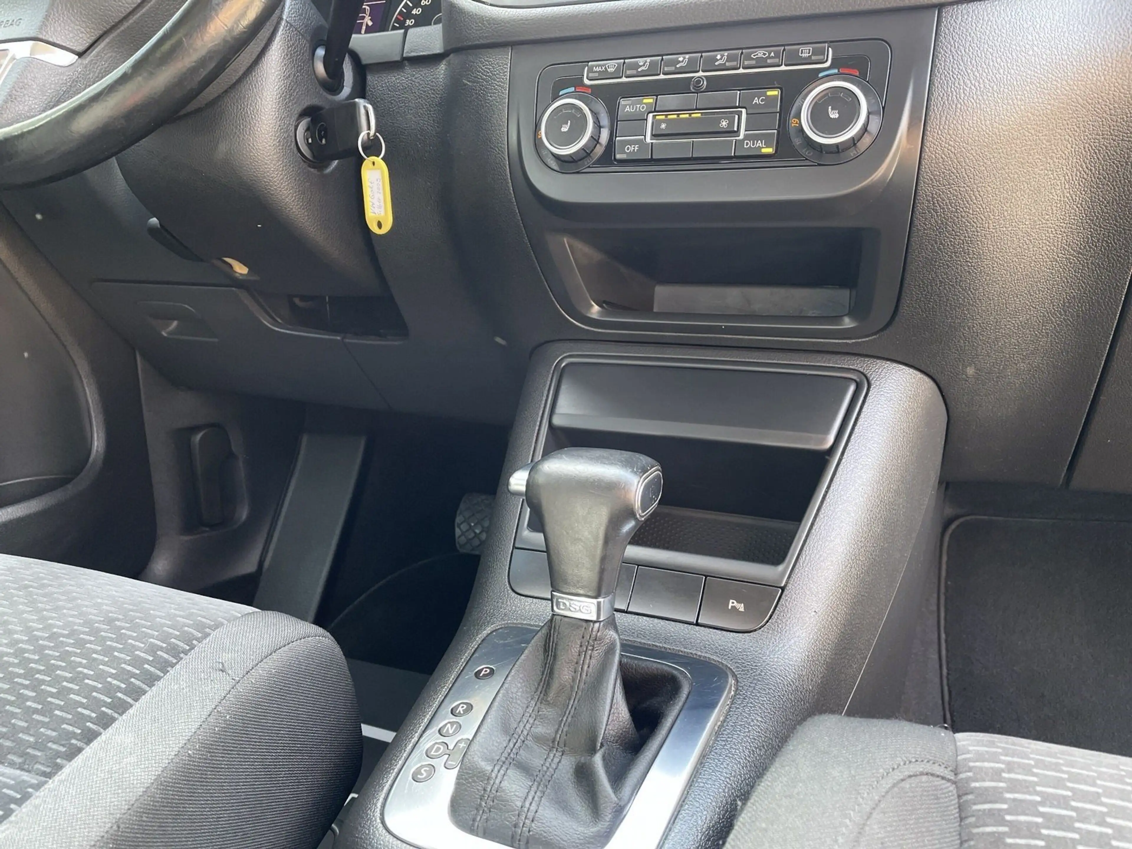 Volkswagen Golf Plus VI Comfortline 1.Hand+Sitzheiz+Klimaronic+PDC+AHK — photo 13