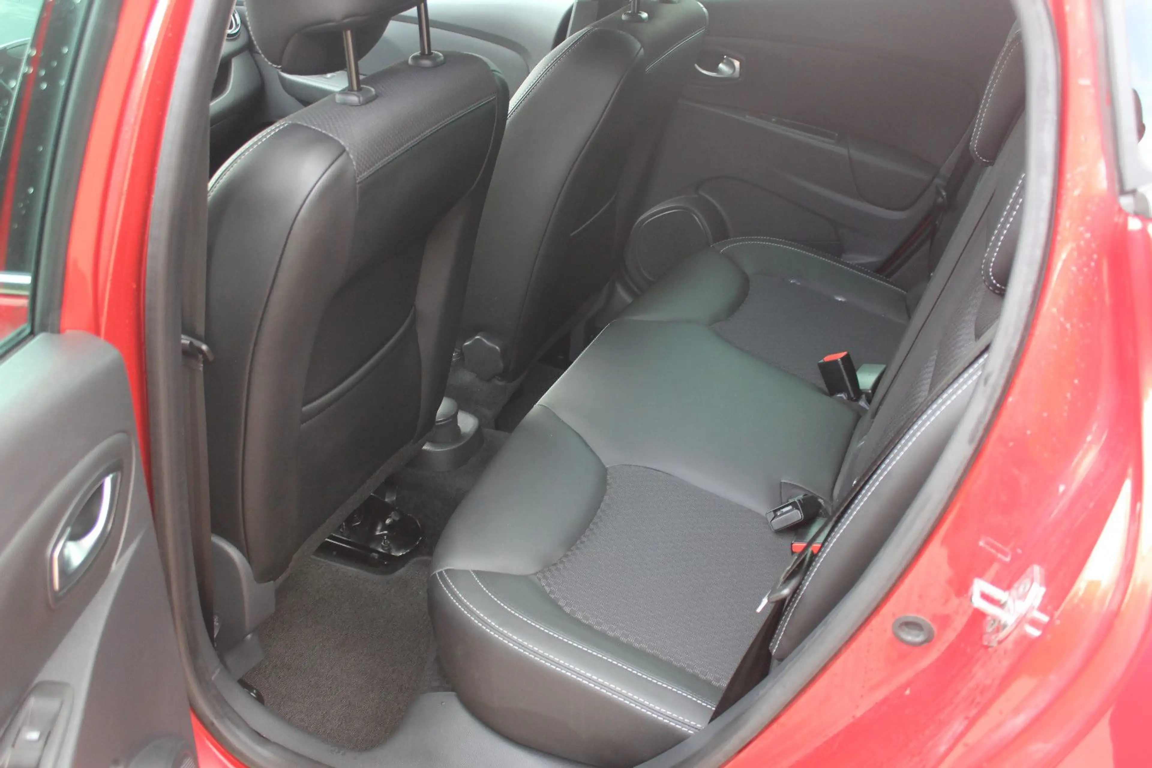 Renault Clio IV Intens+Navi+Kamera+Keyless+LED+PDC — photo 8