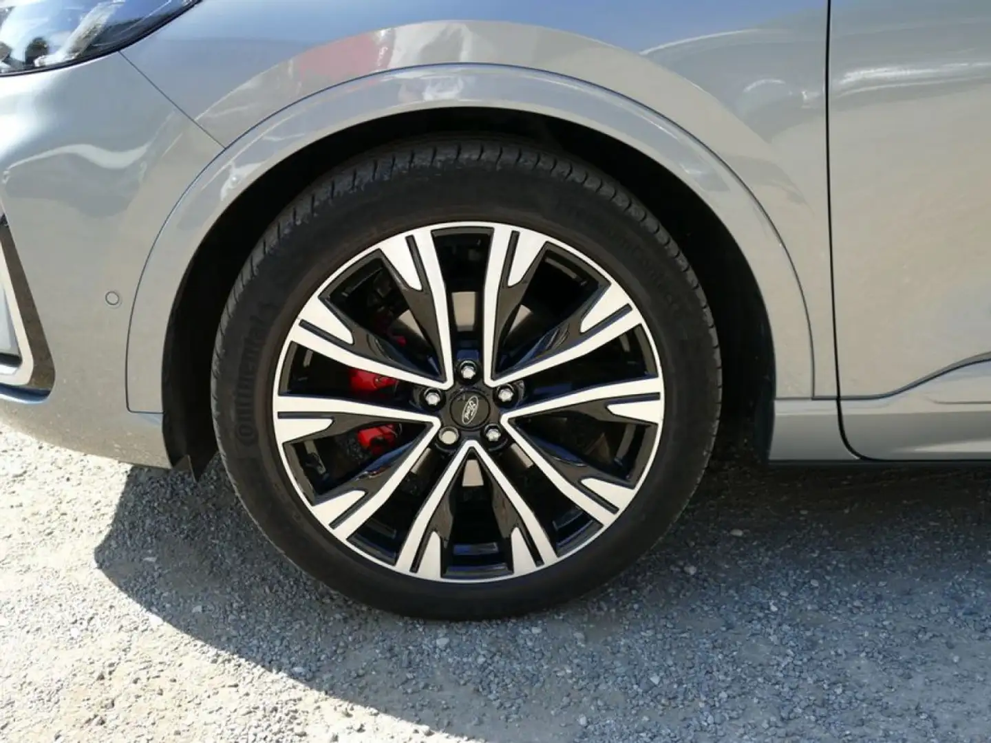 Ford Kuga FHEV 180 Ch FLEXIFUEL ST LINE X BVA TOIT PANORAMQI Gris - 2