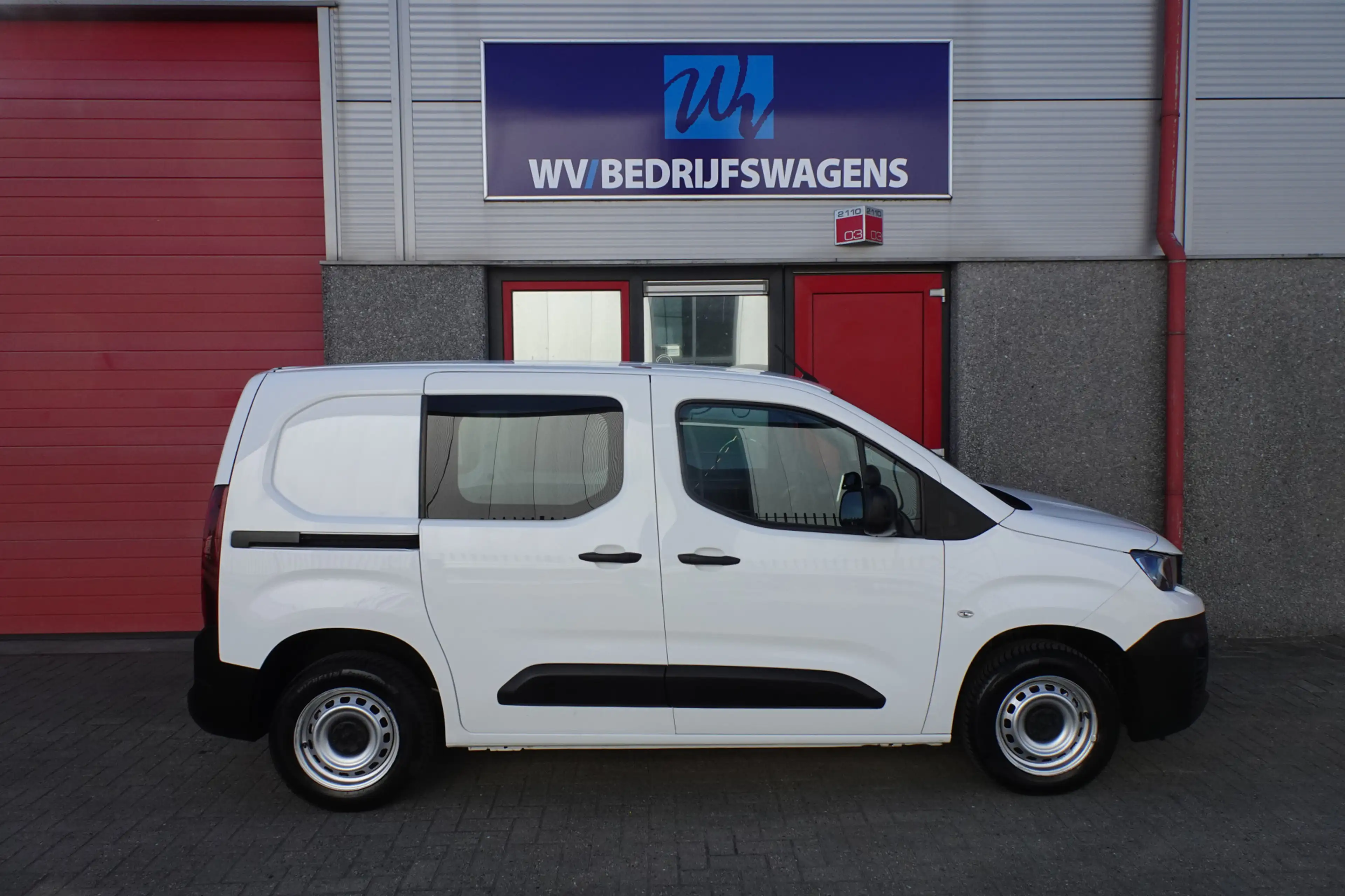 Peugeot Partner 1.5 BlueHDI Premium met achterklep airco — photo 7