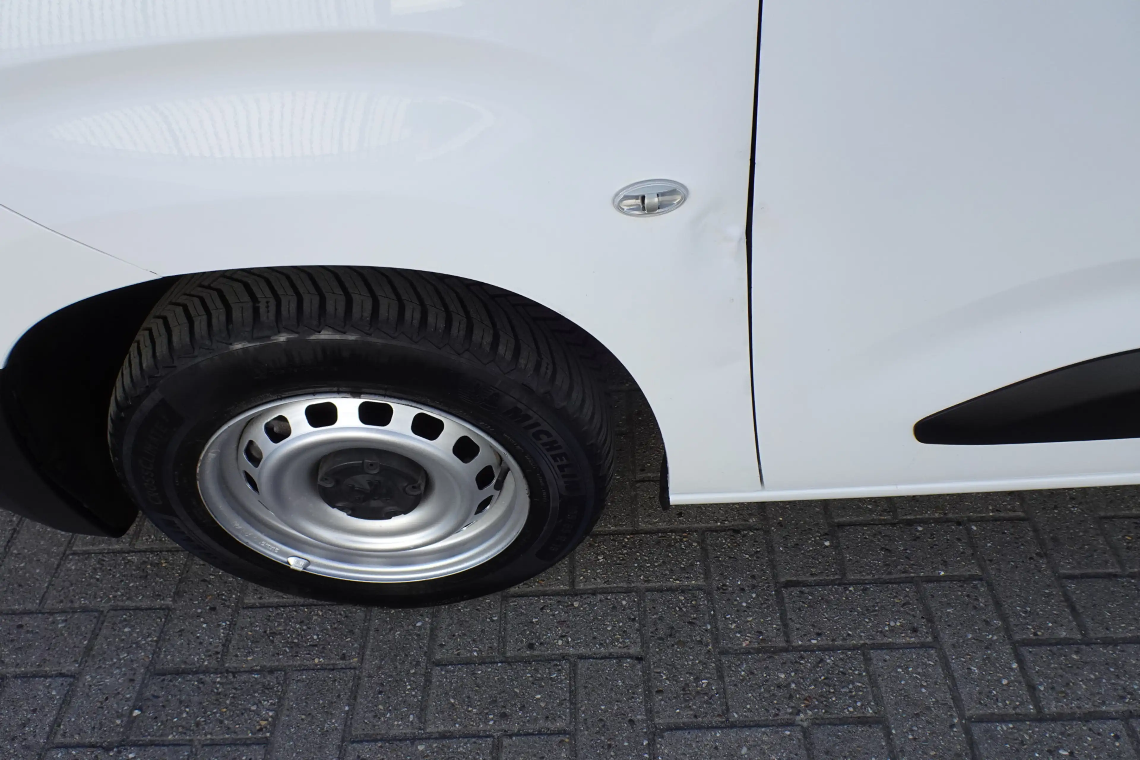 Peugeot Partner 1.5 BlueHDI Premium met achterklep airco — photo 11