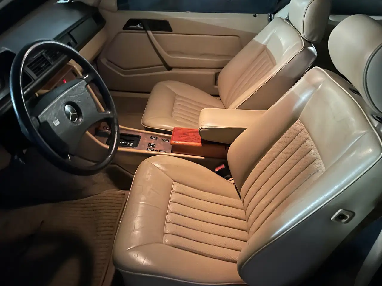 Mercedes-Benz Baureihe 124 CE230, foto 8