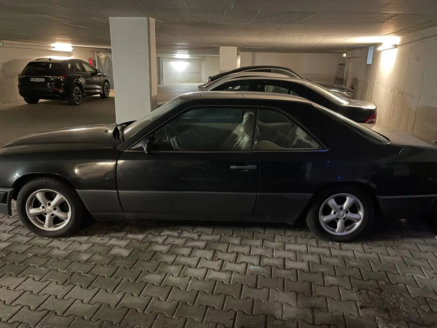 Mercedes-Benz Baureihe 124 CE230 Grau - 1