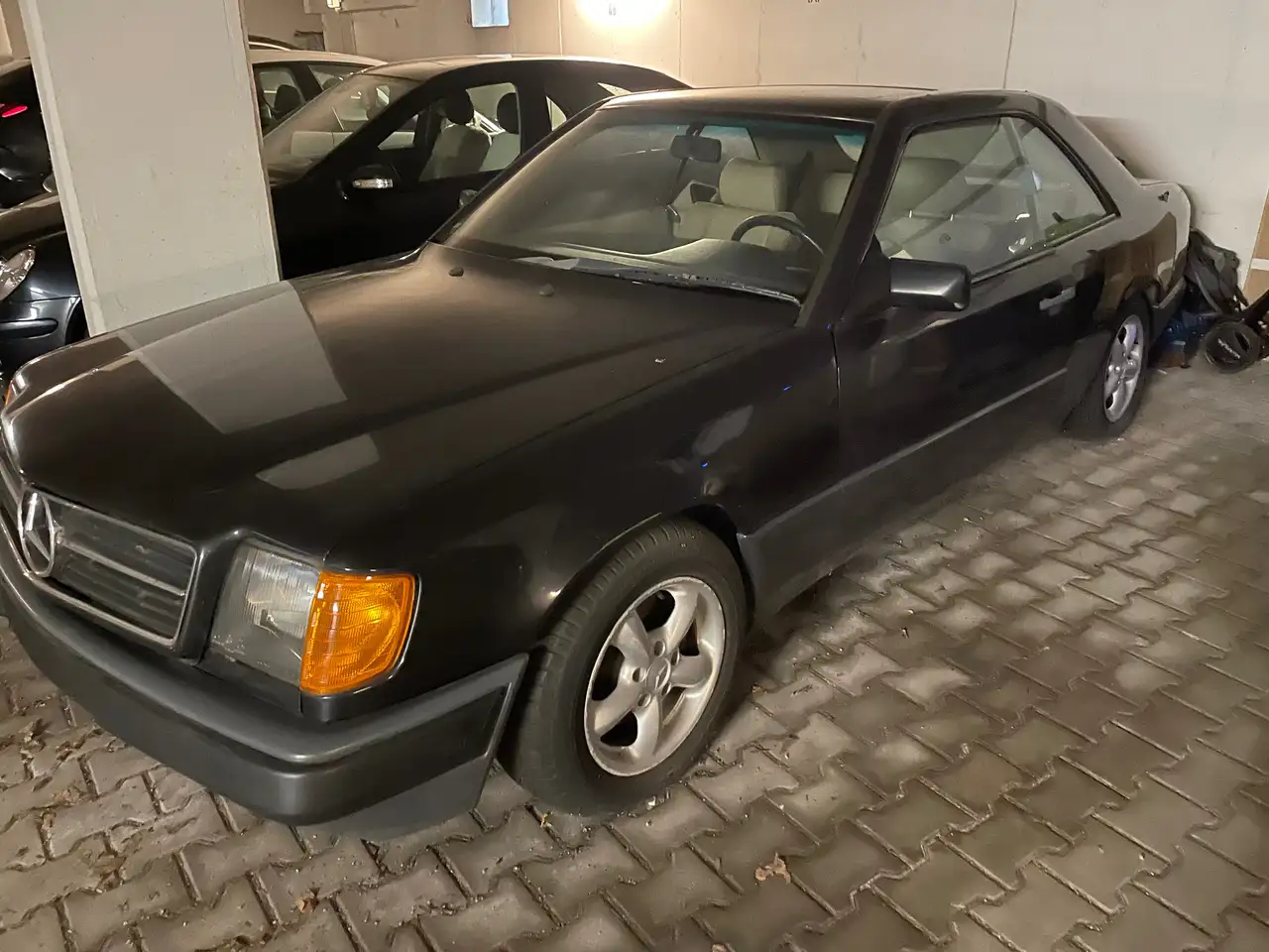 Mercedes-Benz Baureihe 124 CE230, foto 3