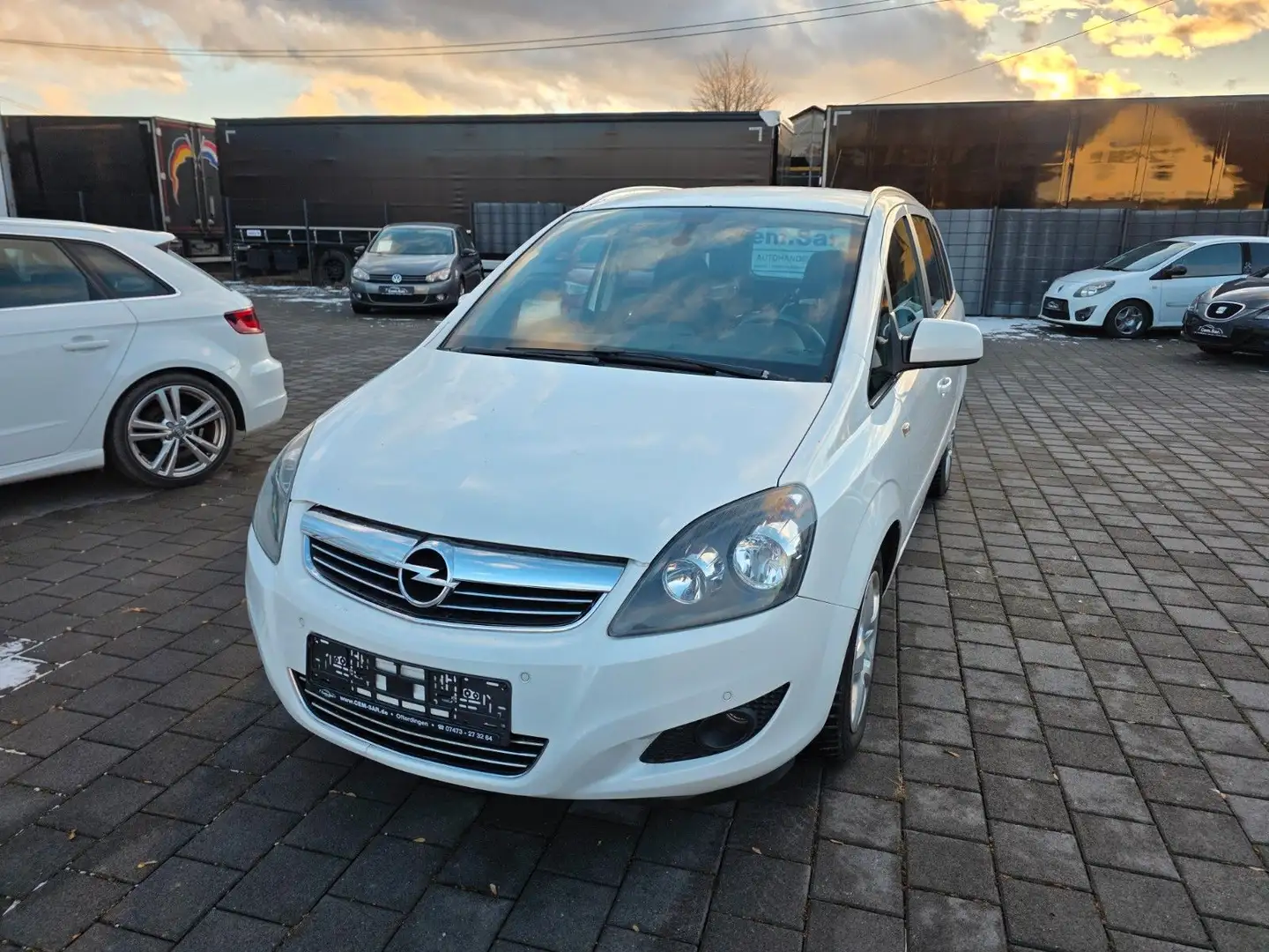 Opel Zafira B Design Edition Sport *7-Sitze*8xFach Weiß - 2