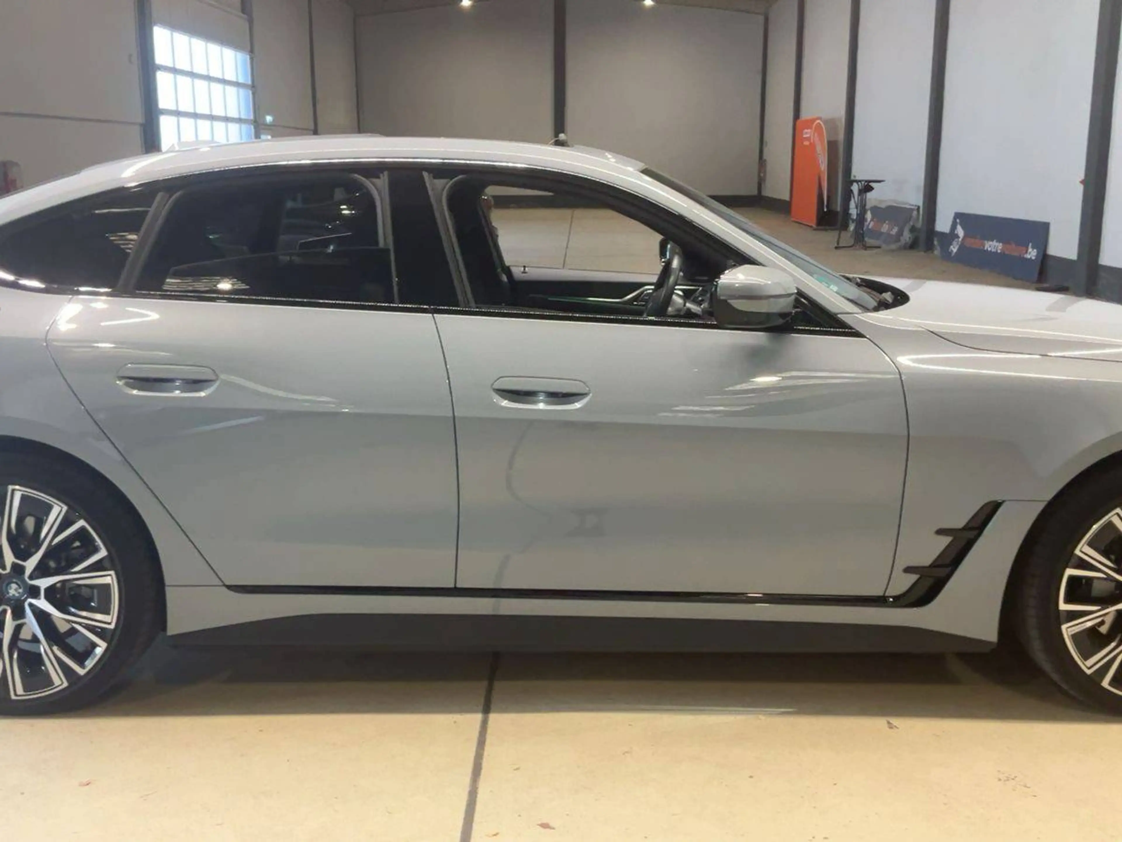 BMW i4 40 eDrive M Sport — photo 3