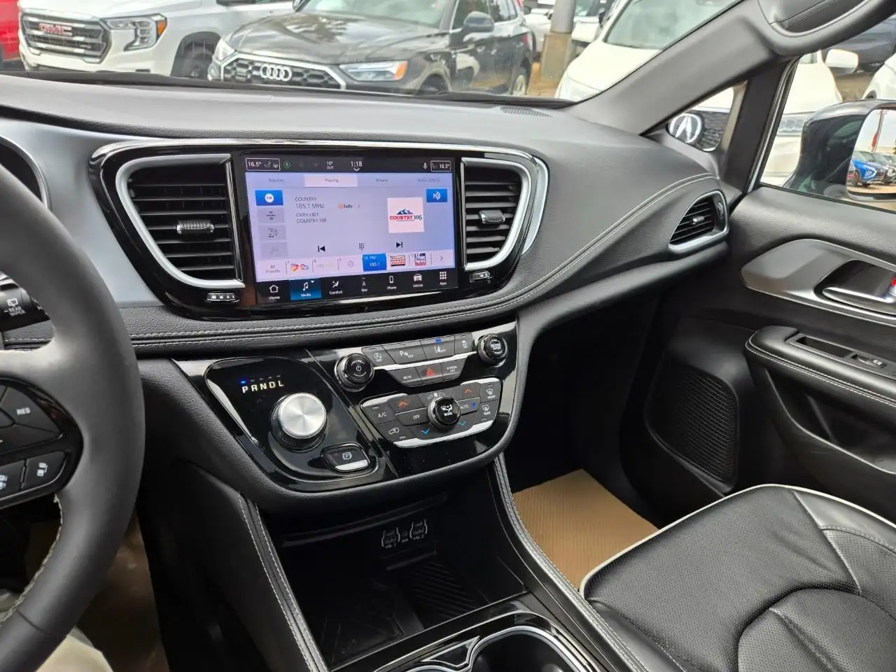 Chrysler Pacifica fotografie Chrysler Pacifica