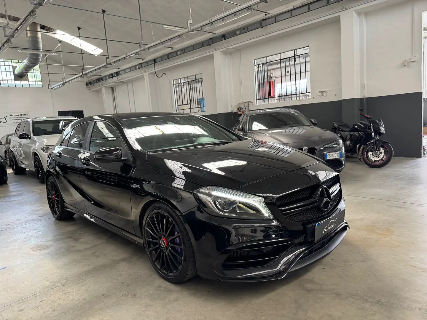 Mercedes-Benz A 45 AMG 4matic 381cv auto RECARO Чорний - 2