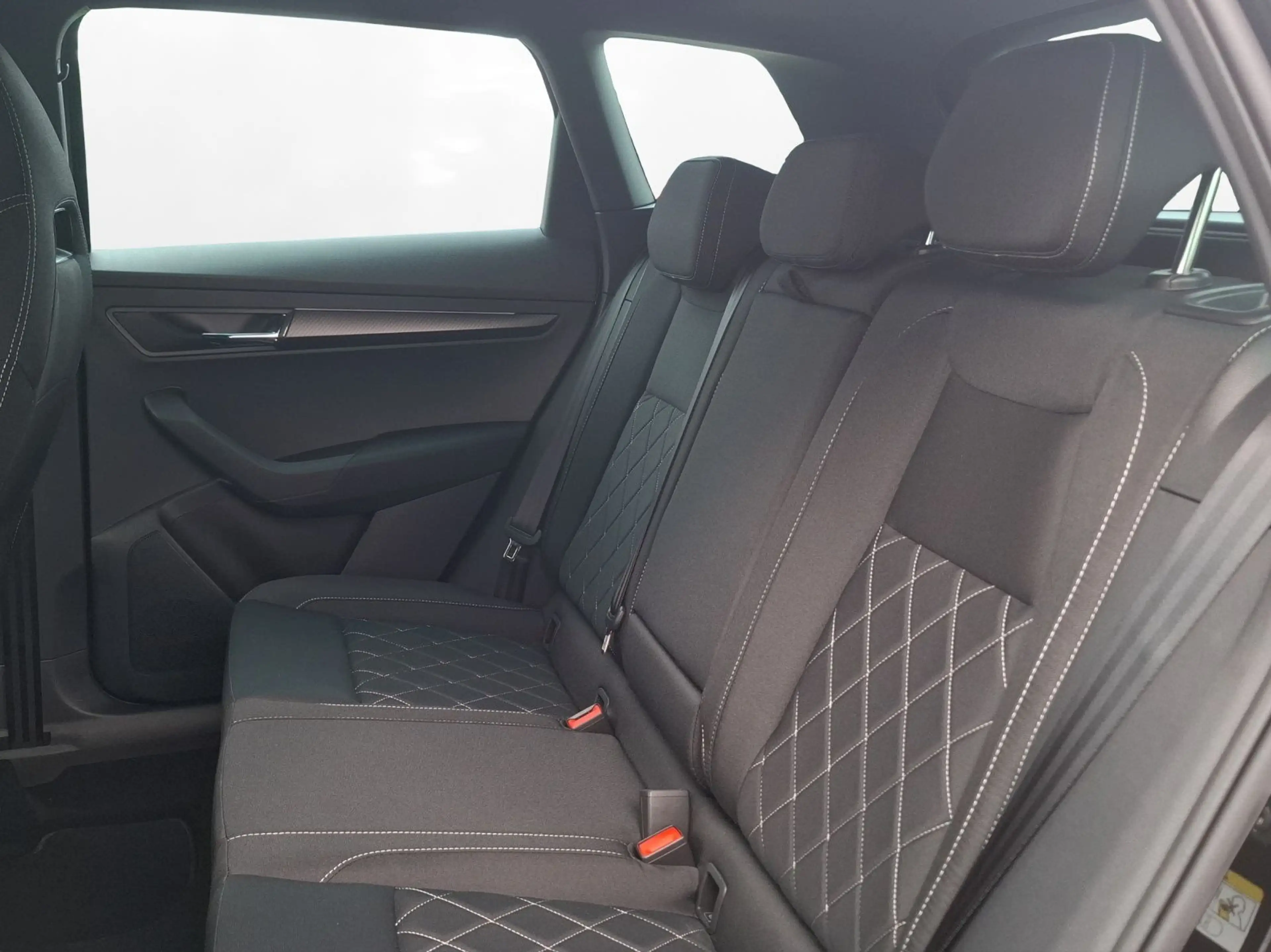 Skoda Karoq Sportline 2,0 TSI (140 kW) DSG — photo 3