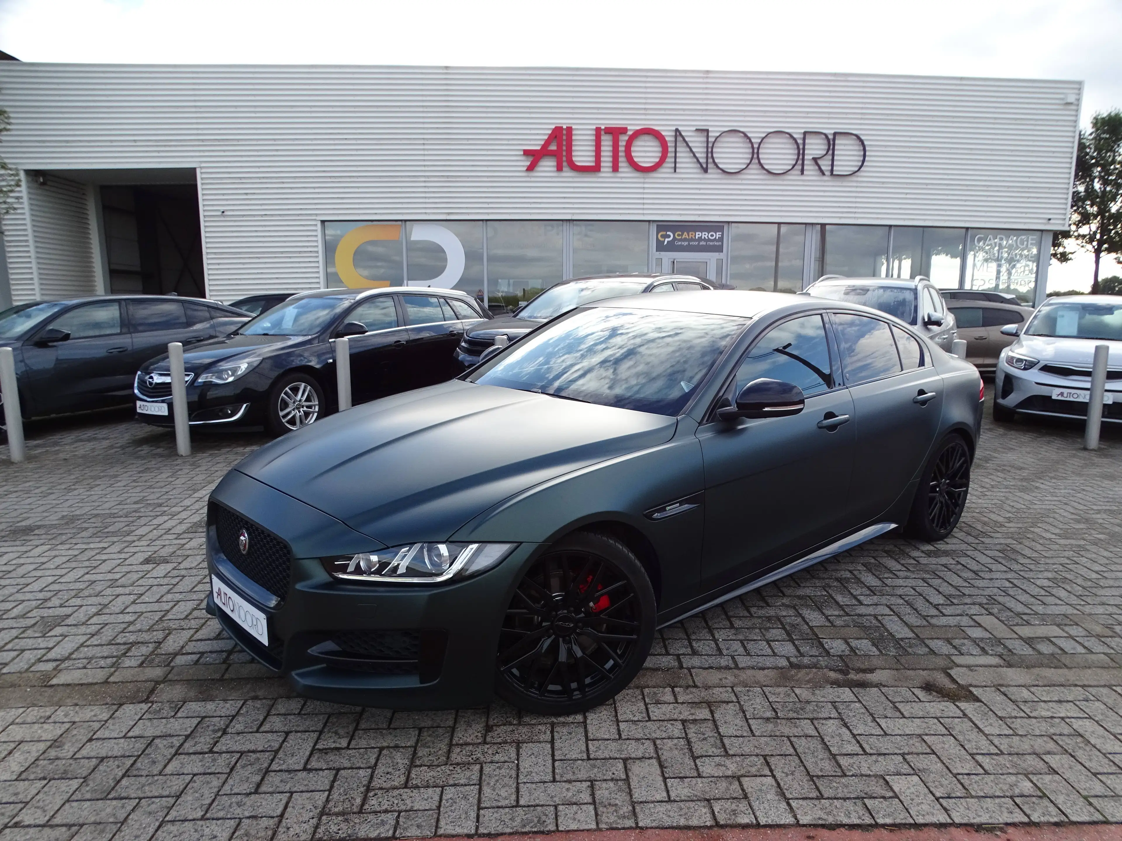 Jaguar XE XE 2.0 D Business Edition R-Sport * TOPSTAAT!!!