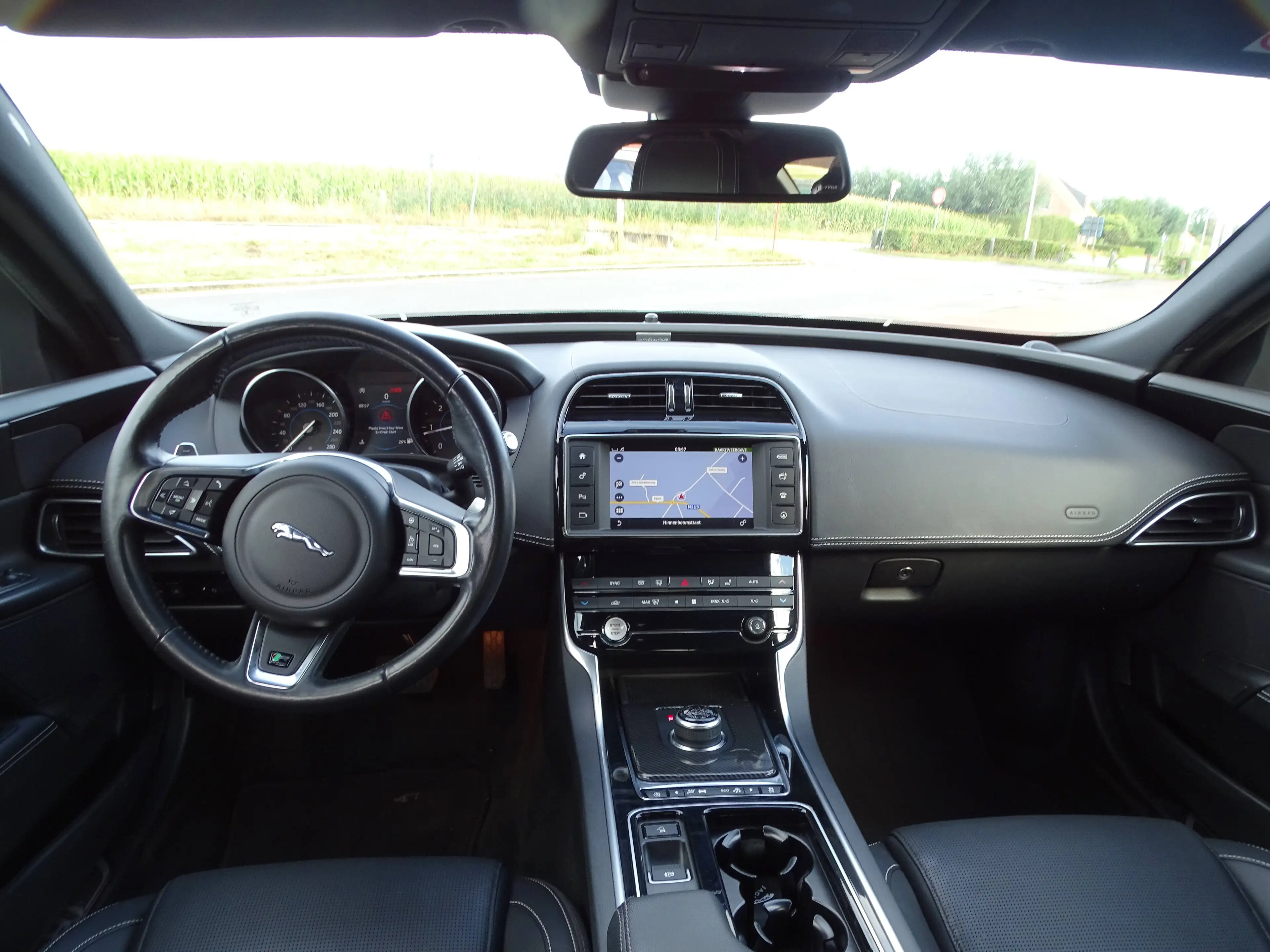 Jaguar XE XE 2.0 D Business Edition R-Sport * TOPSTAAT!!! — photo 13