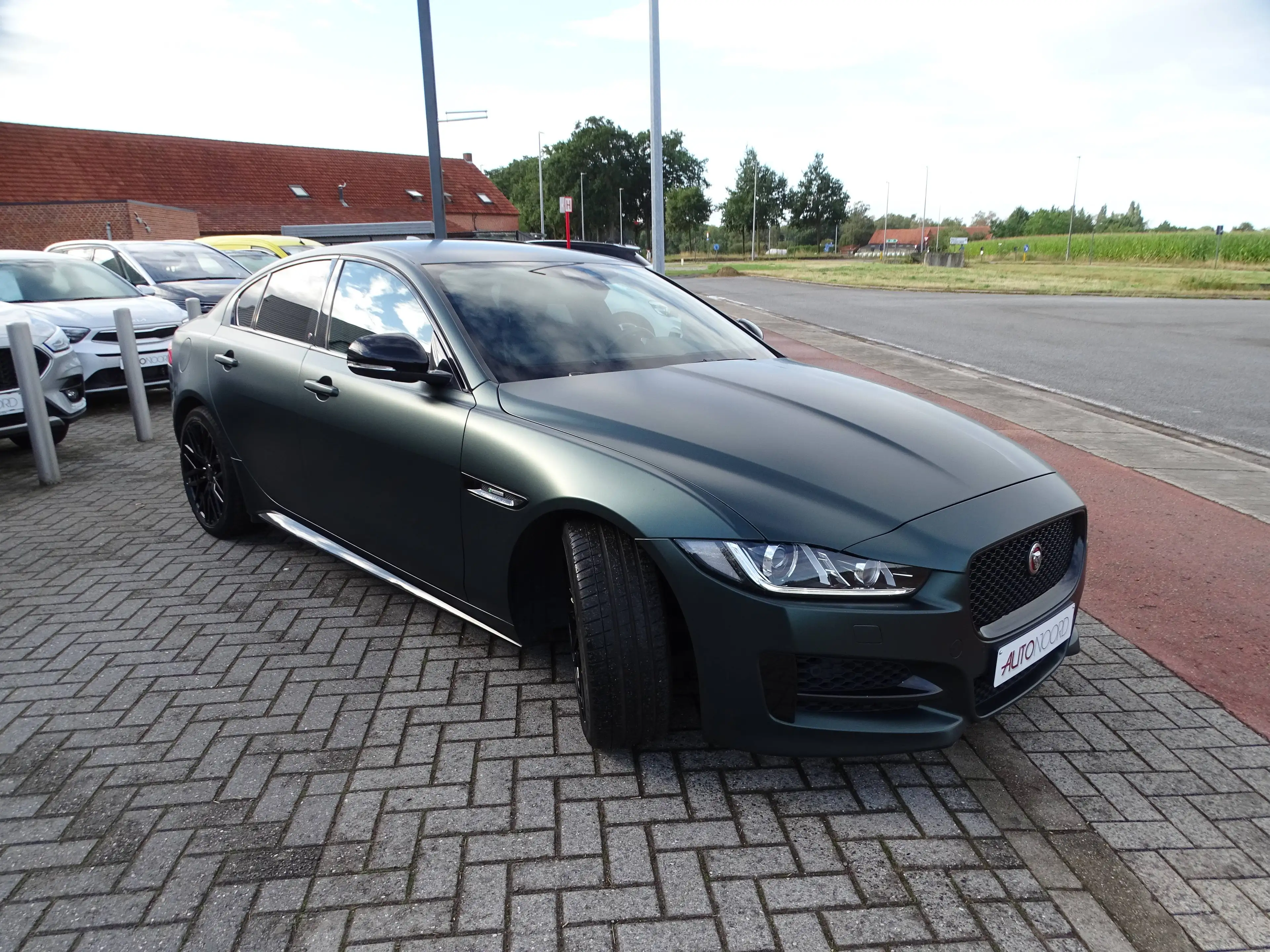 Jaguar XE XE 2.0 D Business Edition R-Sport * TOPSTAAT!!! — photo 2