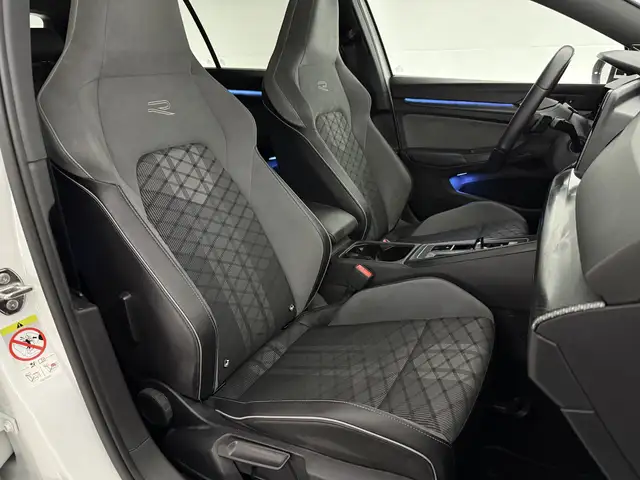 Volkswagen Golf view 17