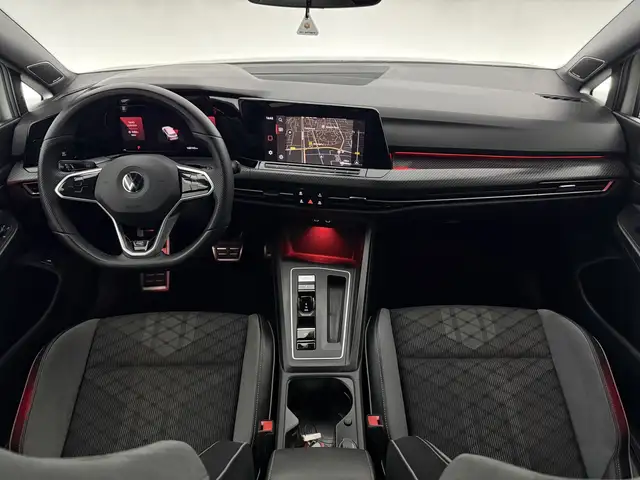 Volkswagen Golf view 2