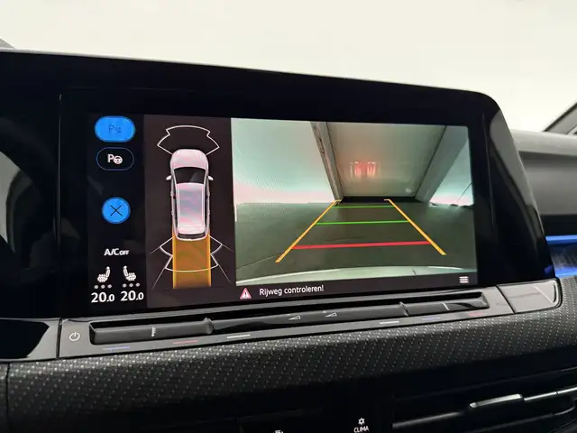 Volkswagen Golf view 21