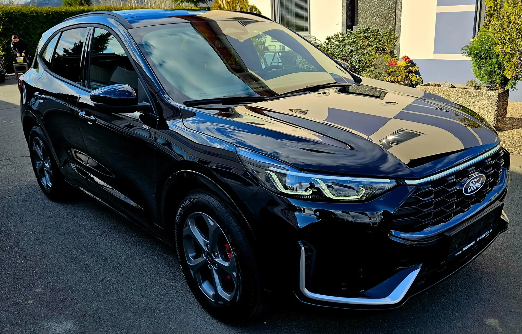 Ford Kuga Hybrid ST-Line X *PANO*MATRIX*LEDER*NAVI*AUTOMATIK Schwarz - 2