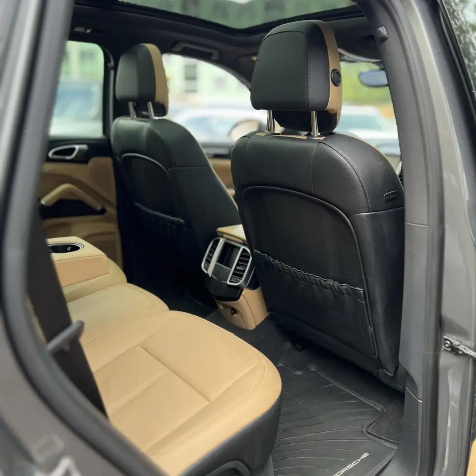 Porsche Cayenne снимка Porsche Cayenne