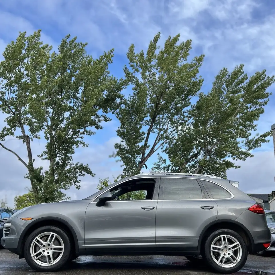 Porsche Cayenne снимка Porsche Cayenne