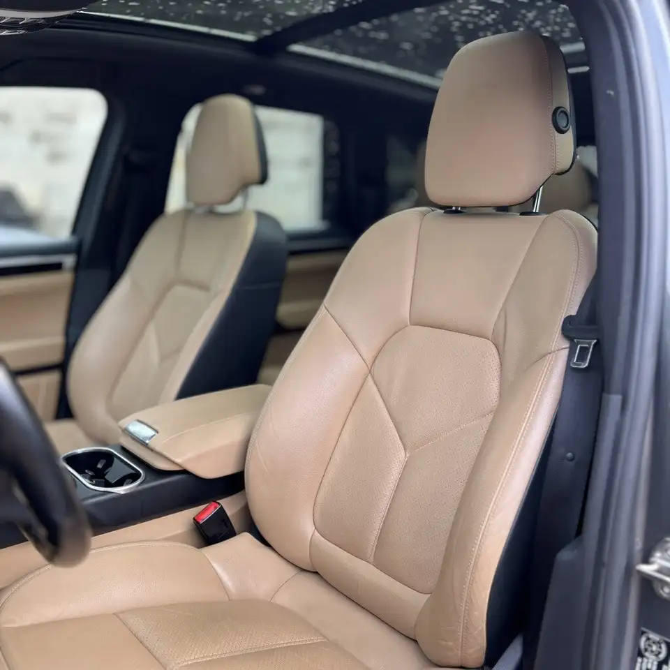 Porsche Cayenne снимка Porsche Cayenne