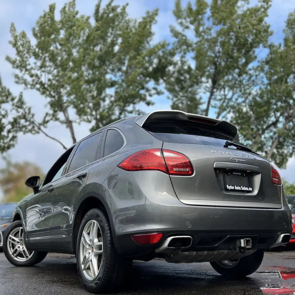 Porsche Cayenne снимка Porsche Cayenne