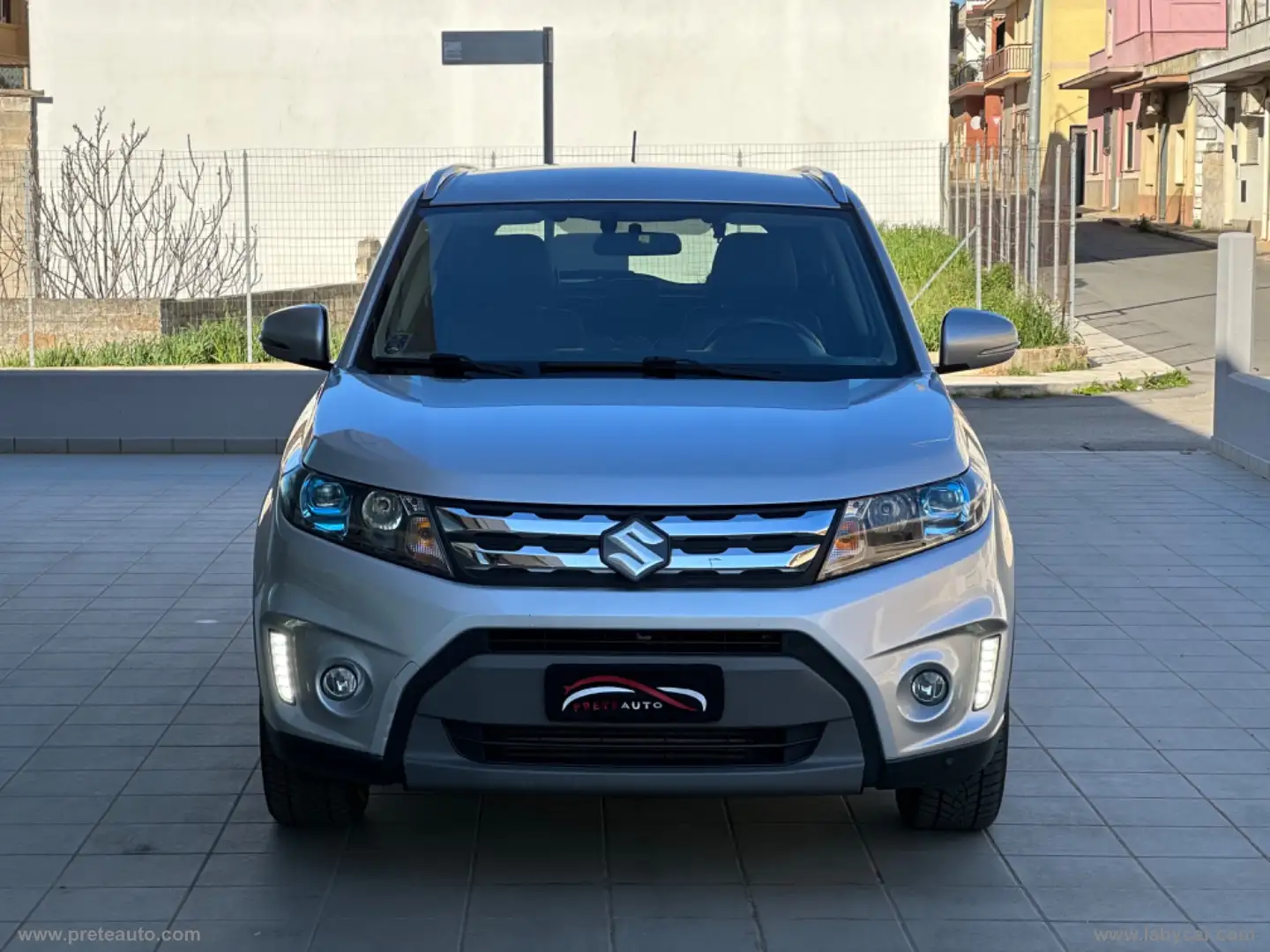 Suzuki Vitara 1.6 DDiS 4WD All Grip DCT V-Top Gris - 2