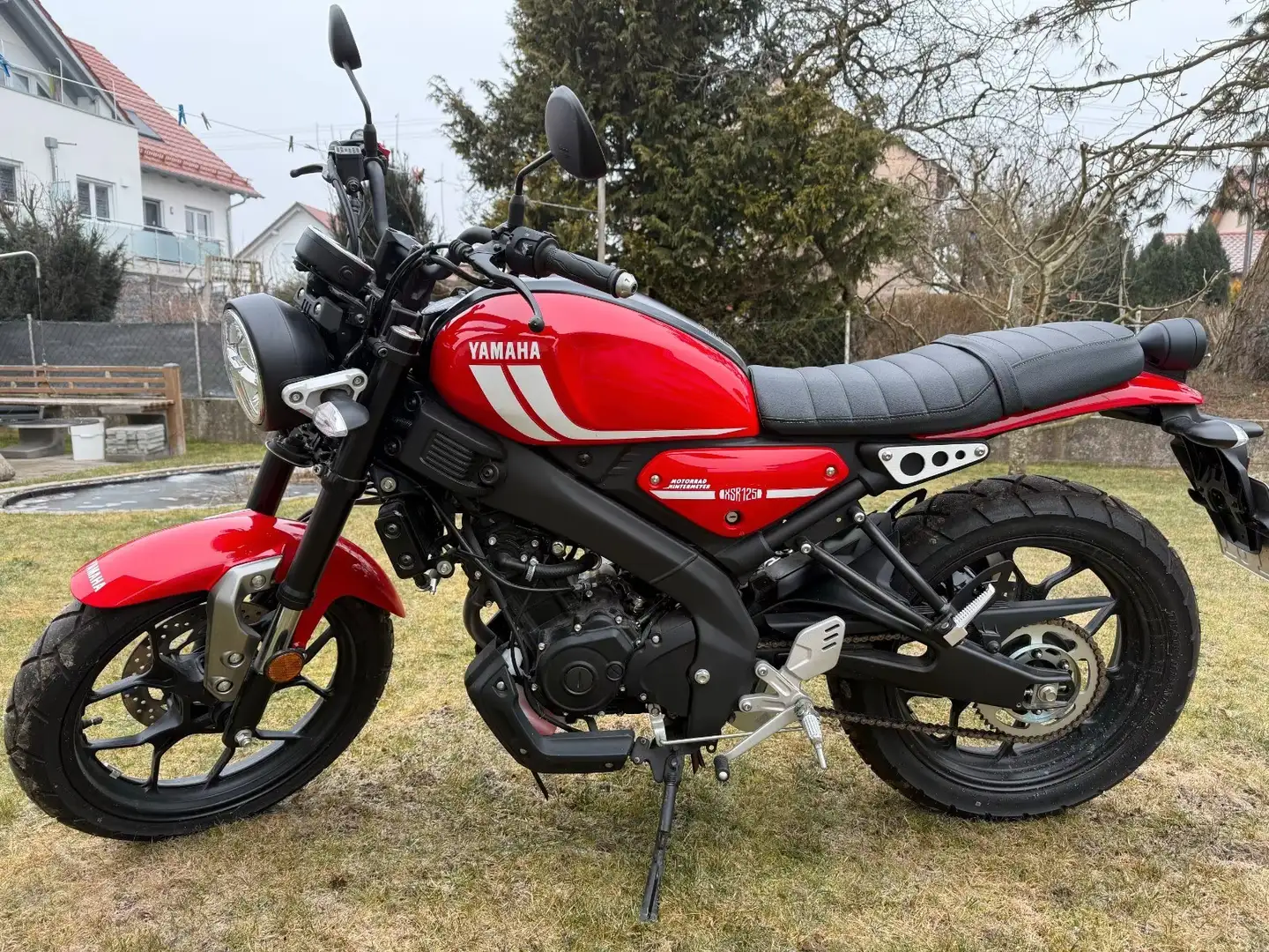 Yamaha XSR 125 Rojo - 2