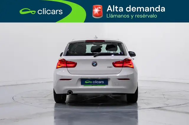 BMW 1 Series view 4