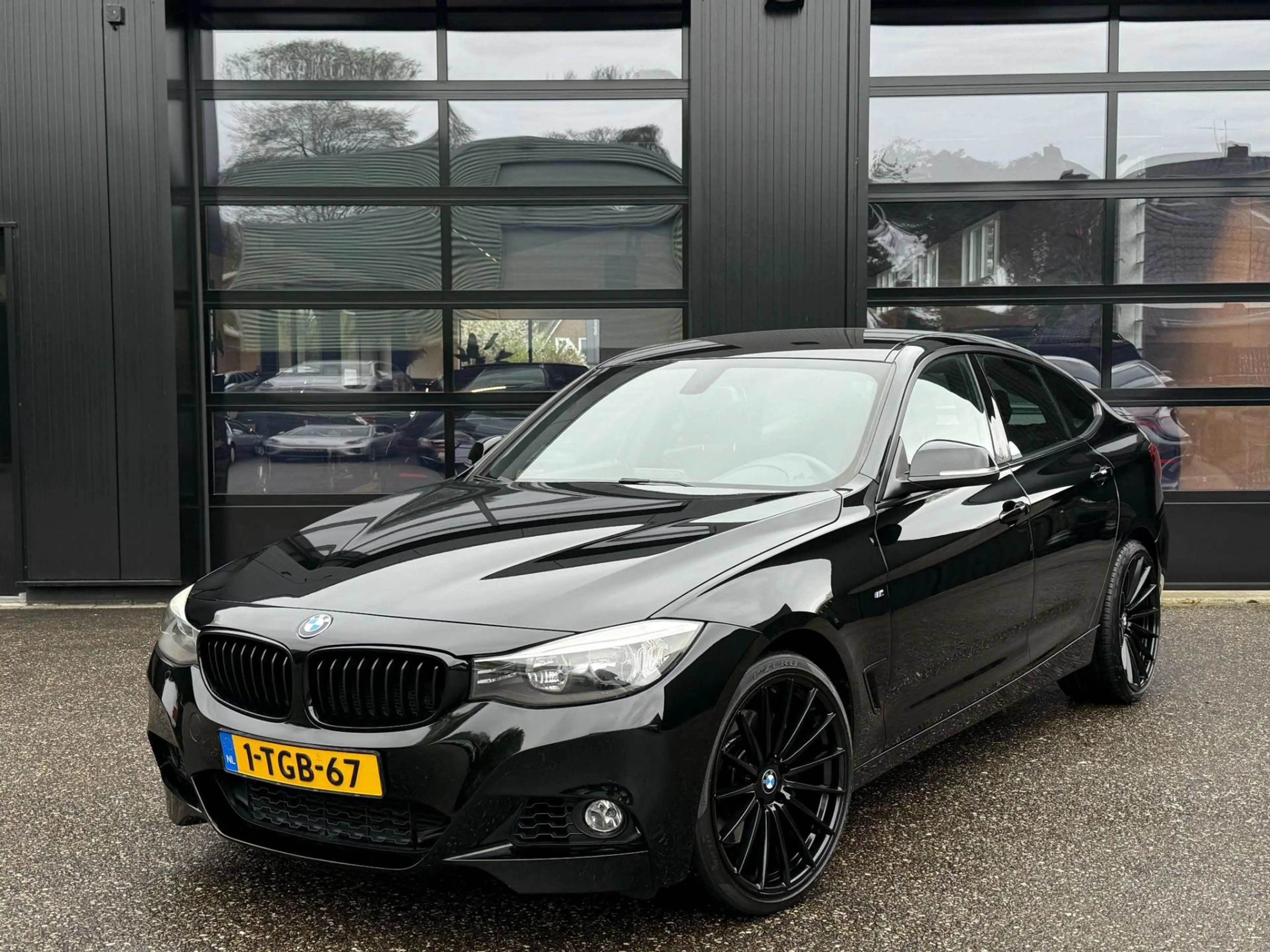 BMW 335 3-serie Gran Turismo 335i GT M-Sport TIK IN MOTOR