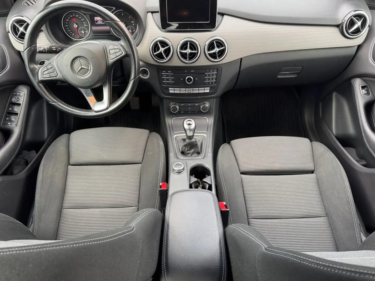 Mercedes-Benz B 200 200 d Inspiration Grau - 2