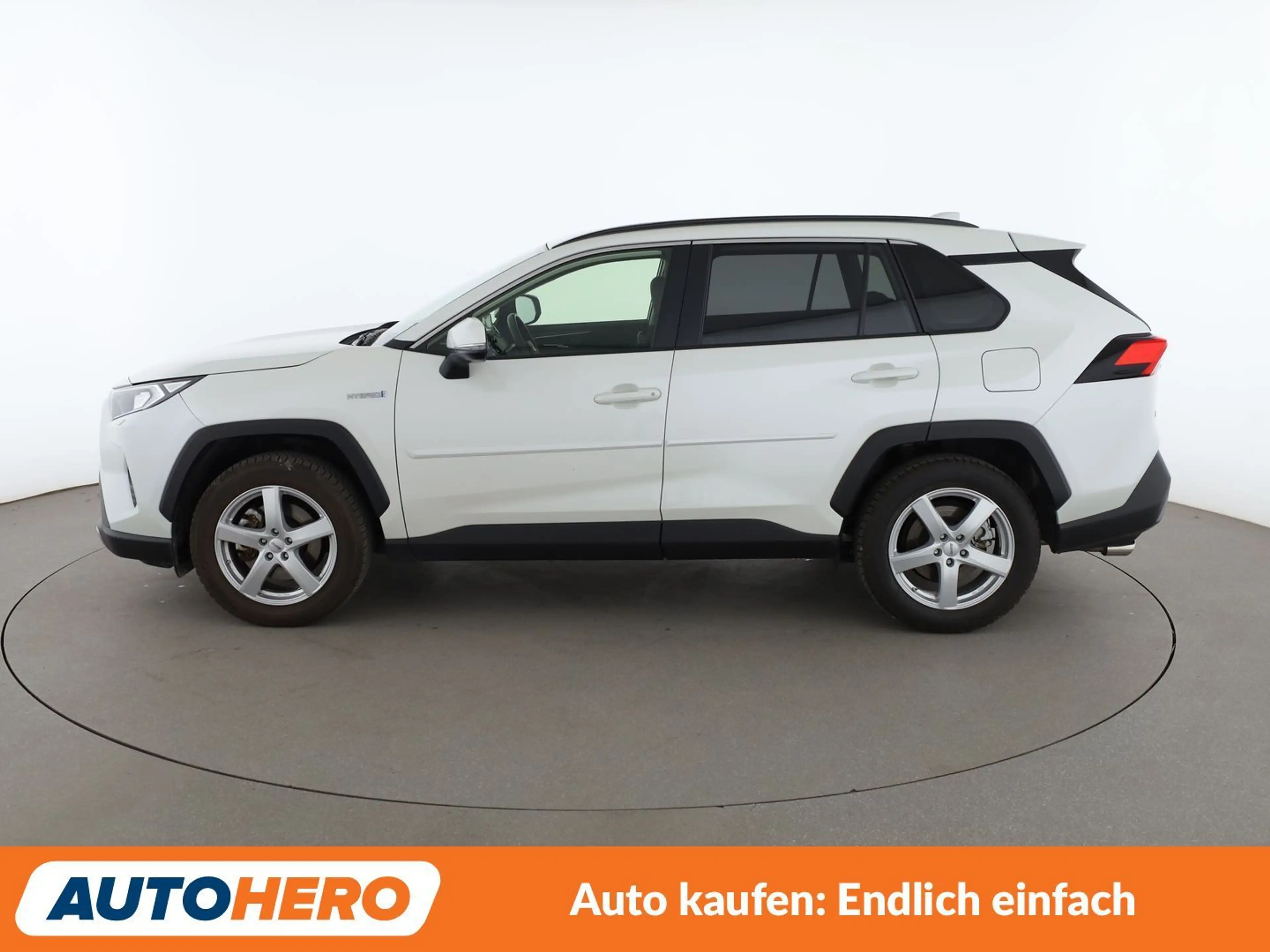 Toyota RAV 4 2.5 Hybrid 4x2 Club Aut.*NAVI*LED*CAM*ACC*SHZ* — photo 3