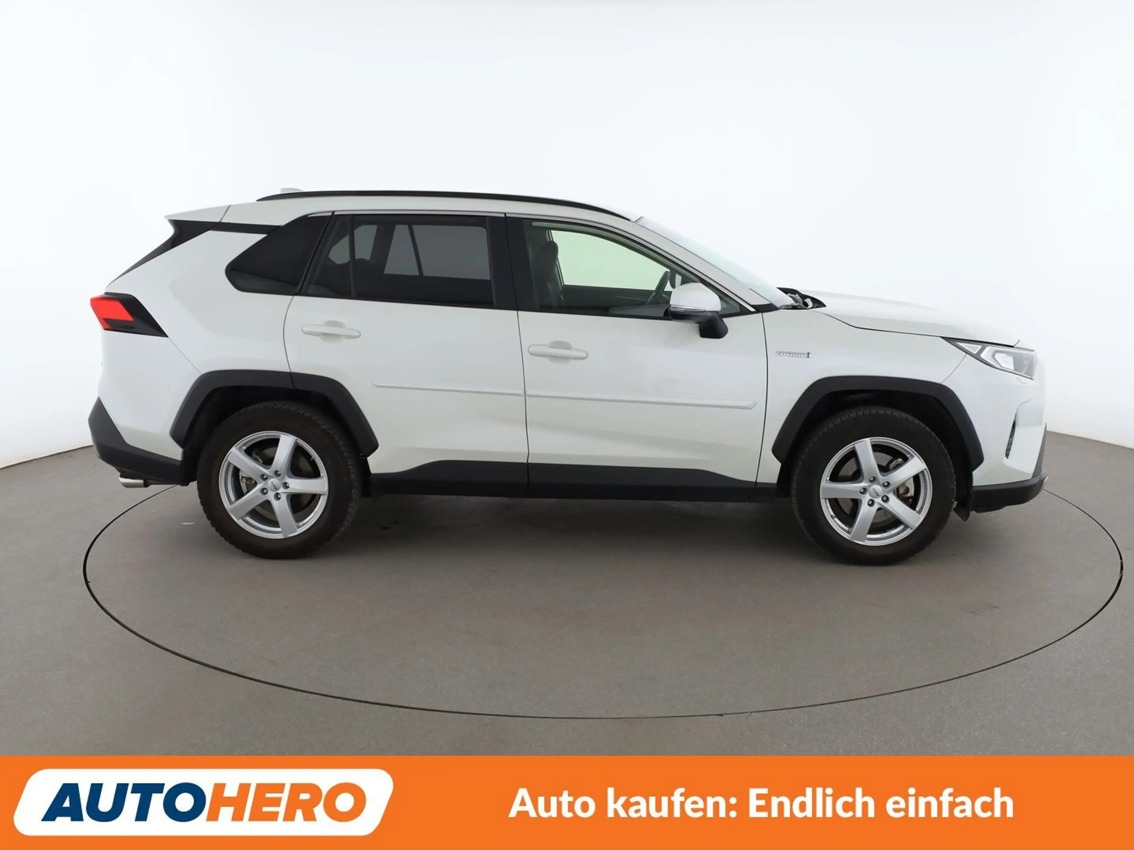 Toyota RAV 4 2.5 Hybrid 4x2 Club Aut.*NAVI*LED*CAM*ACC*SHZ* — photo 7