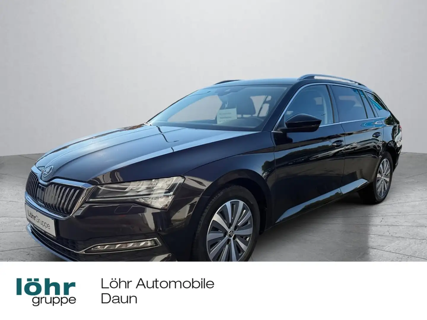 Skoda Superb 2,0 TDI DSG Schwarz - 1