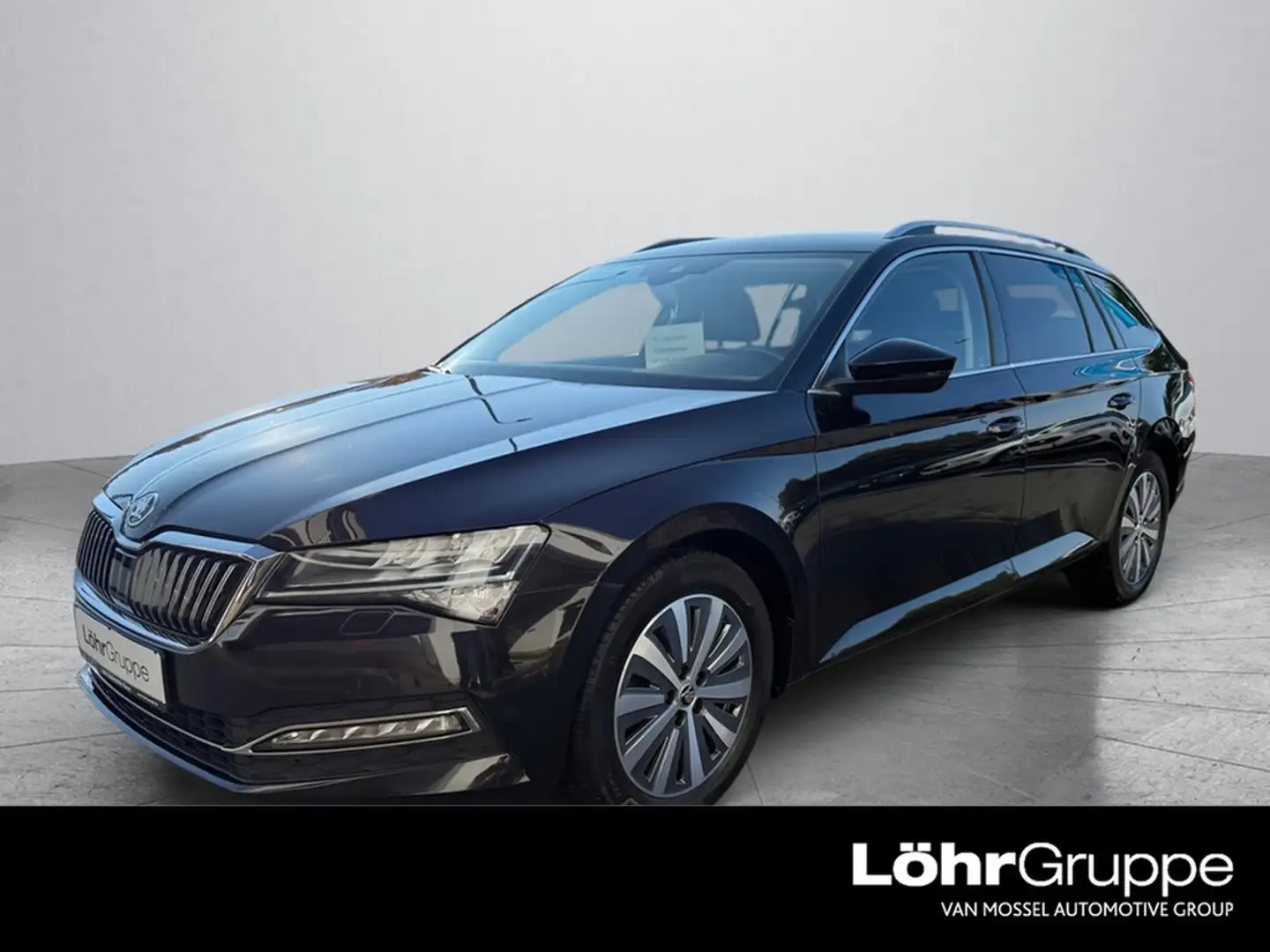 Skoda Superb 2,0 TDI DSG Schwarz - 1
