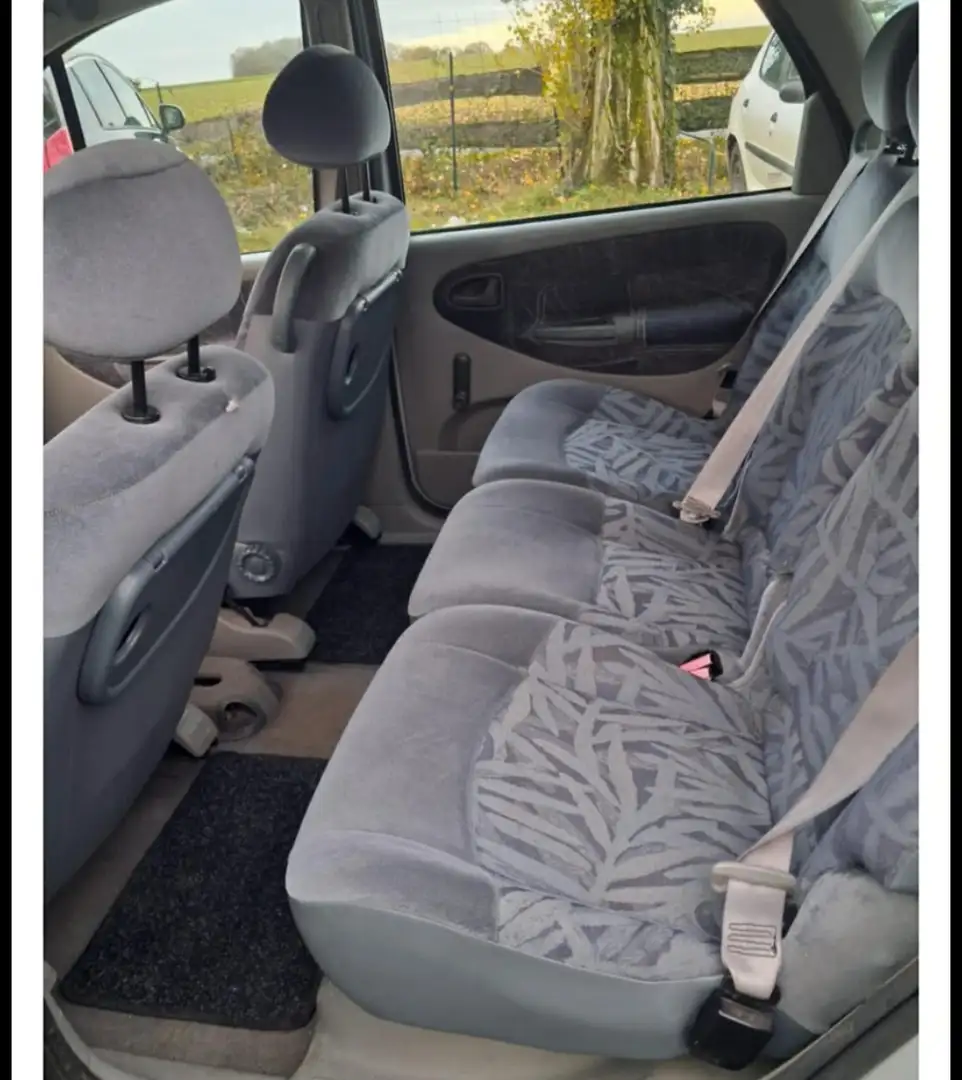 Renault Scenic Scénic 1.9 DCI - 105 Privilège - 2