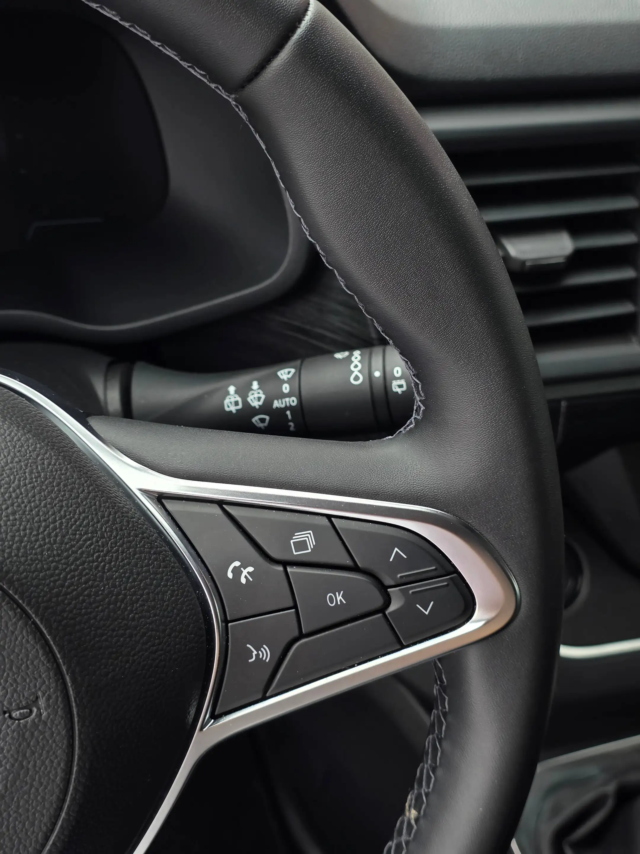 Nissan Primastar L1H1 2,8t Tekna — photo 13