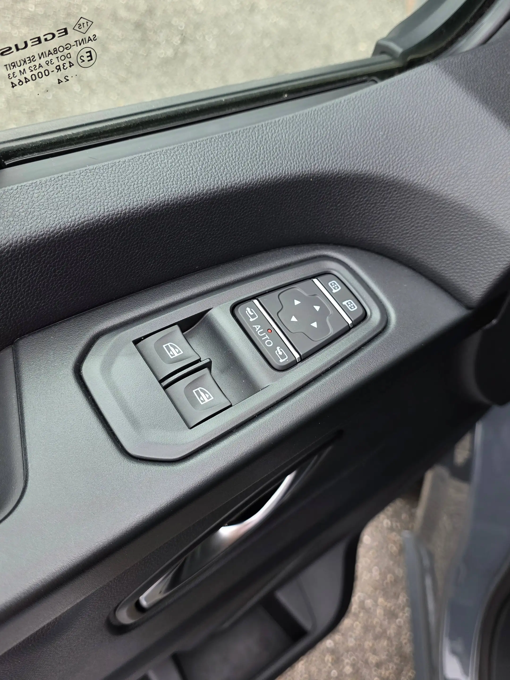 Nissan Primastar L1H1 2,8t Tekna — photo 7