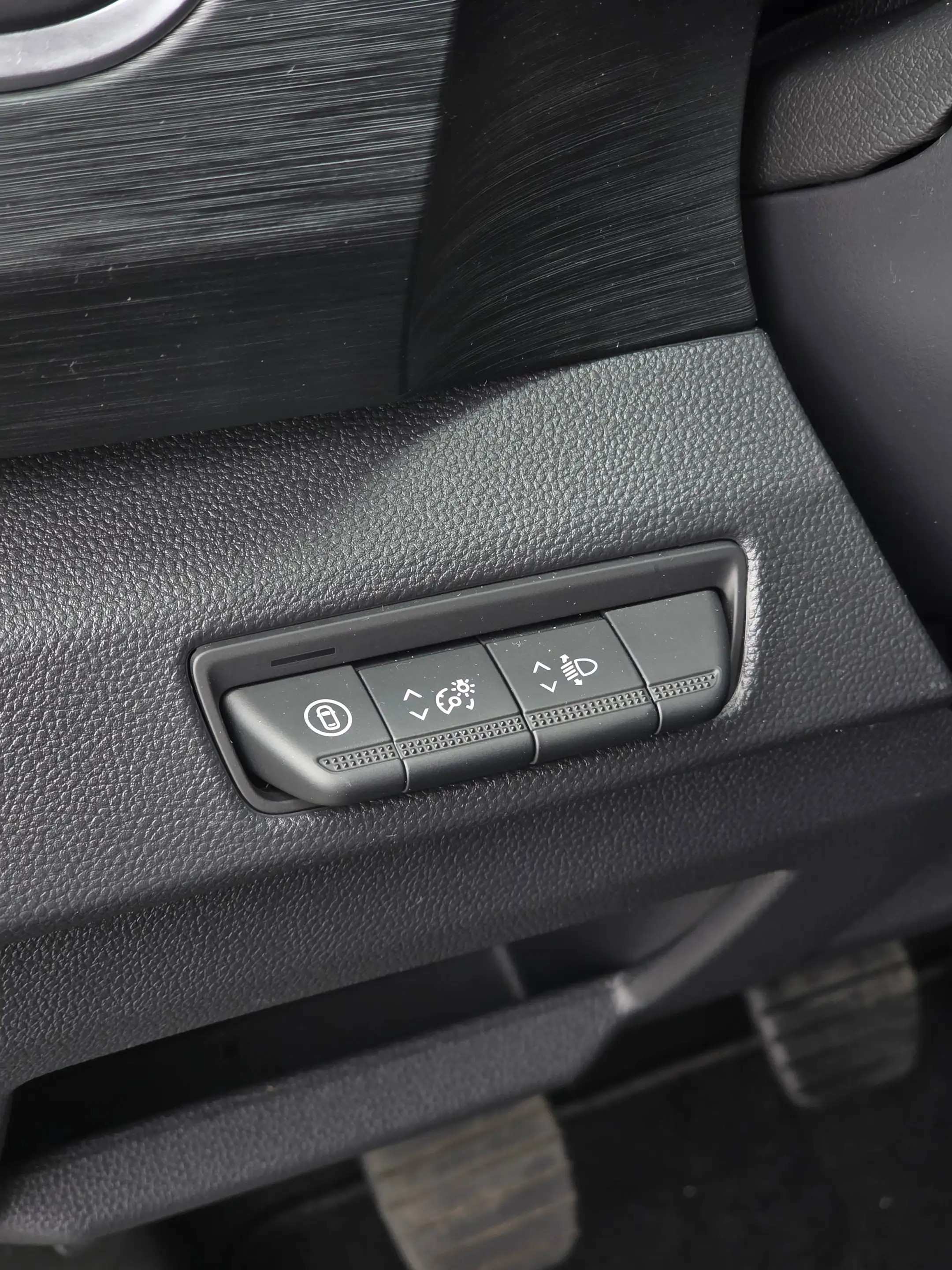 Nissan Primastar L1H1 2,8t Tekna — photo 10