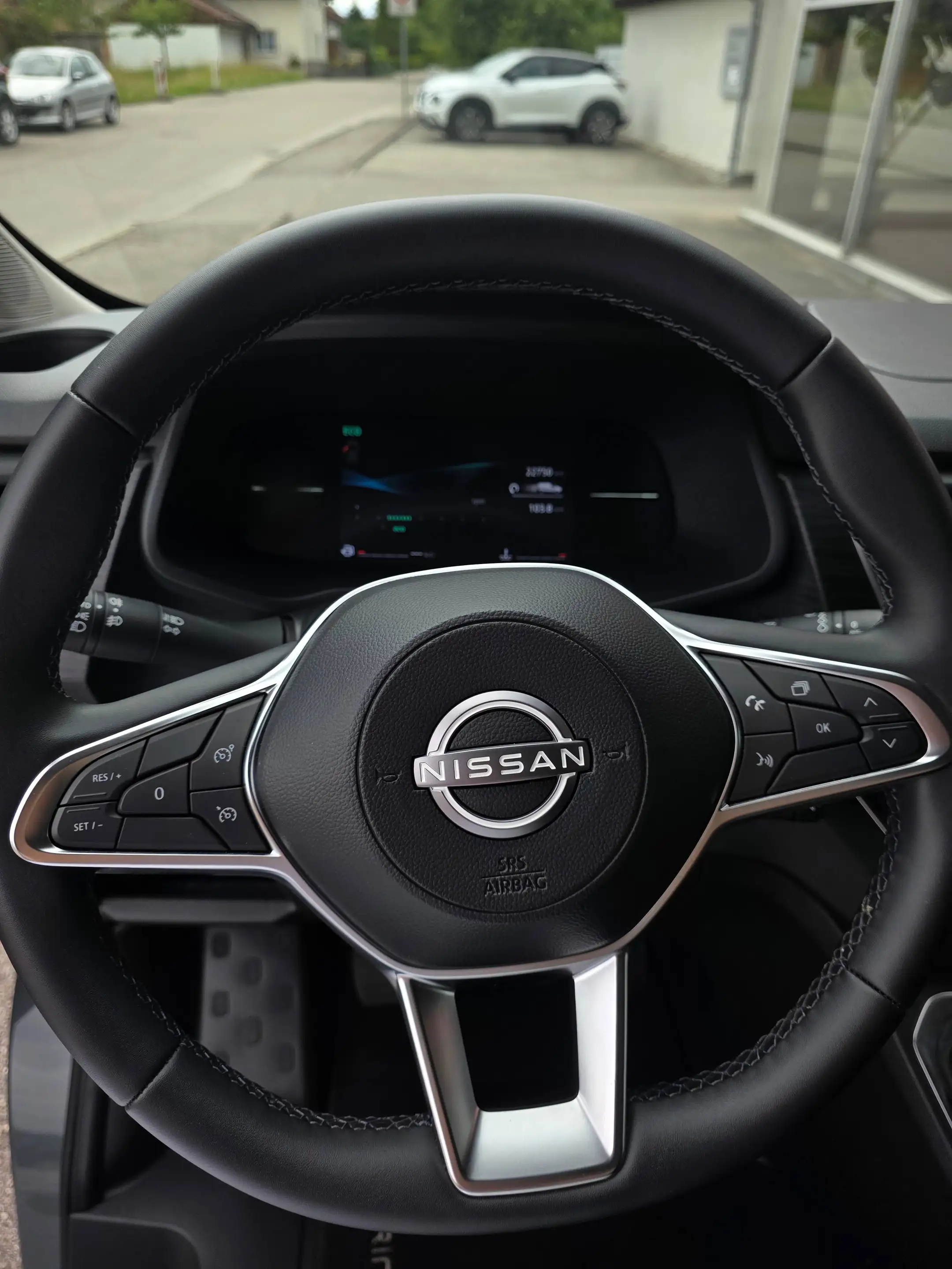 Nissan Primastar L1H1 2,8t Tekna — photo 11
